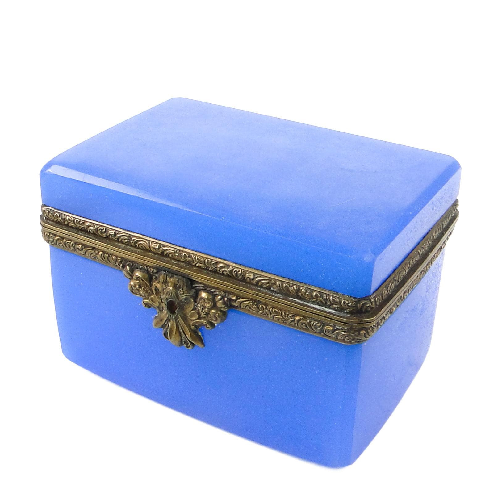 Szkatuła na kosztowności Biedermeier, szkło kobaltowe, mosiądz złocony, Czechosłowacja, XIX w.