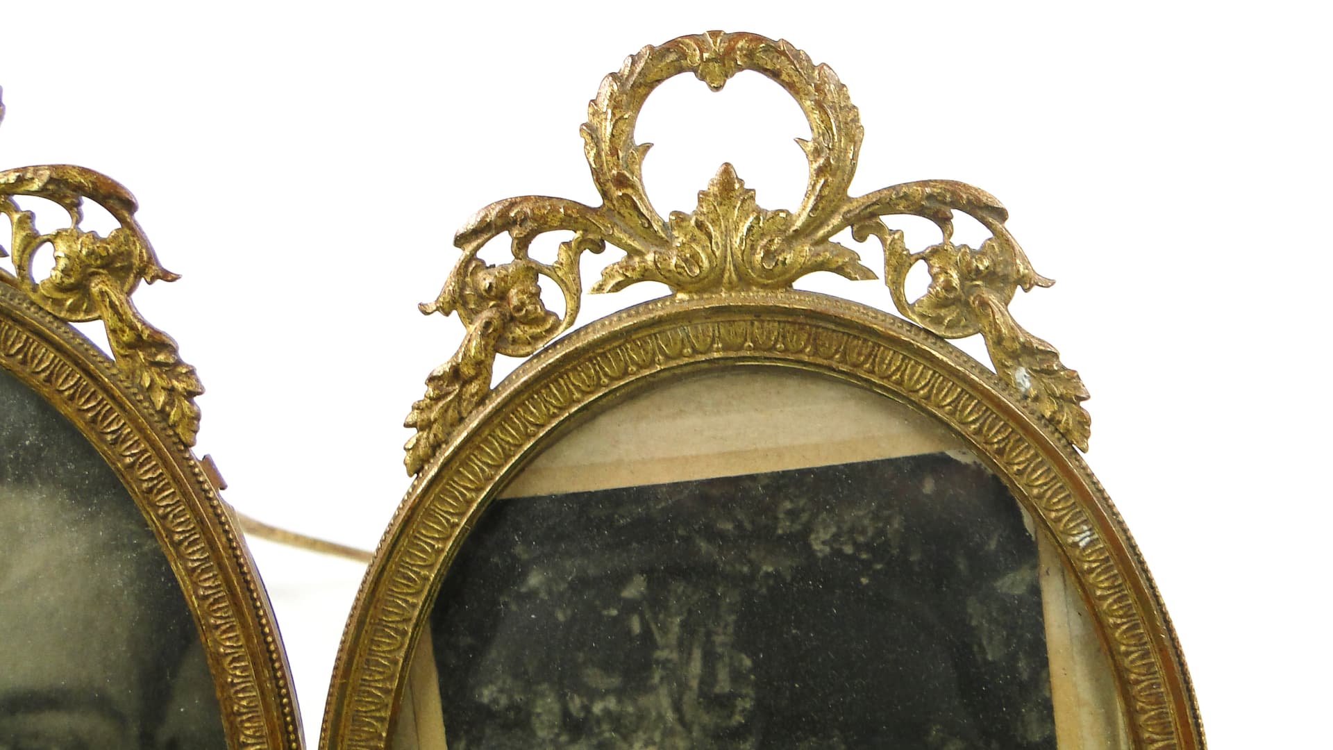Empire diptych photo frame, gilt brass, France, early 20th c. - 111484