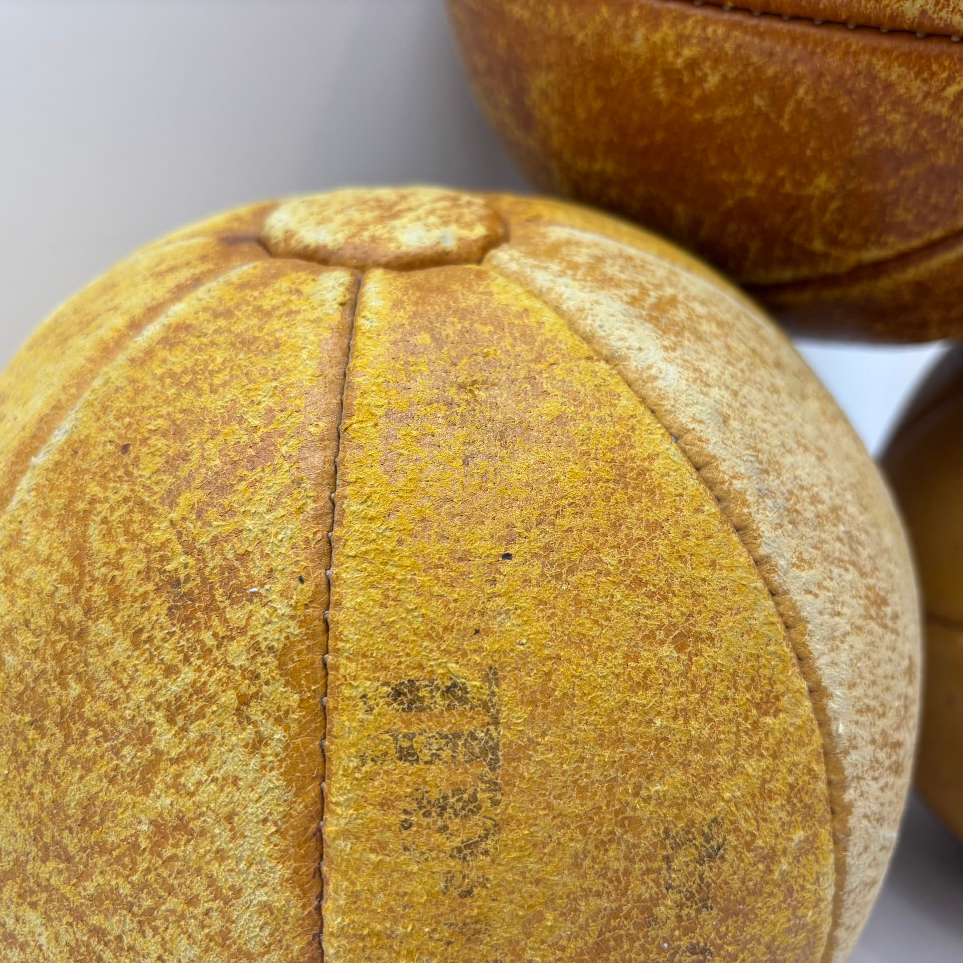 Komplet piłek lekarskich, brązowy, skóra naturalna, Niemcy, lata 70. - 111499