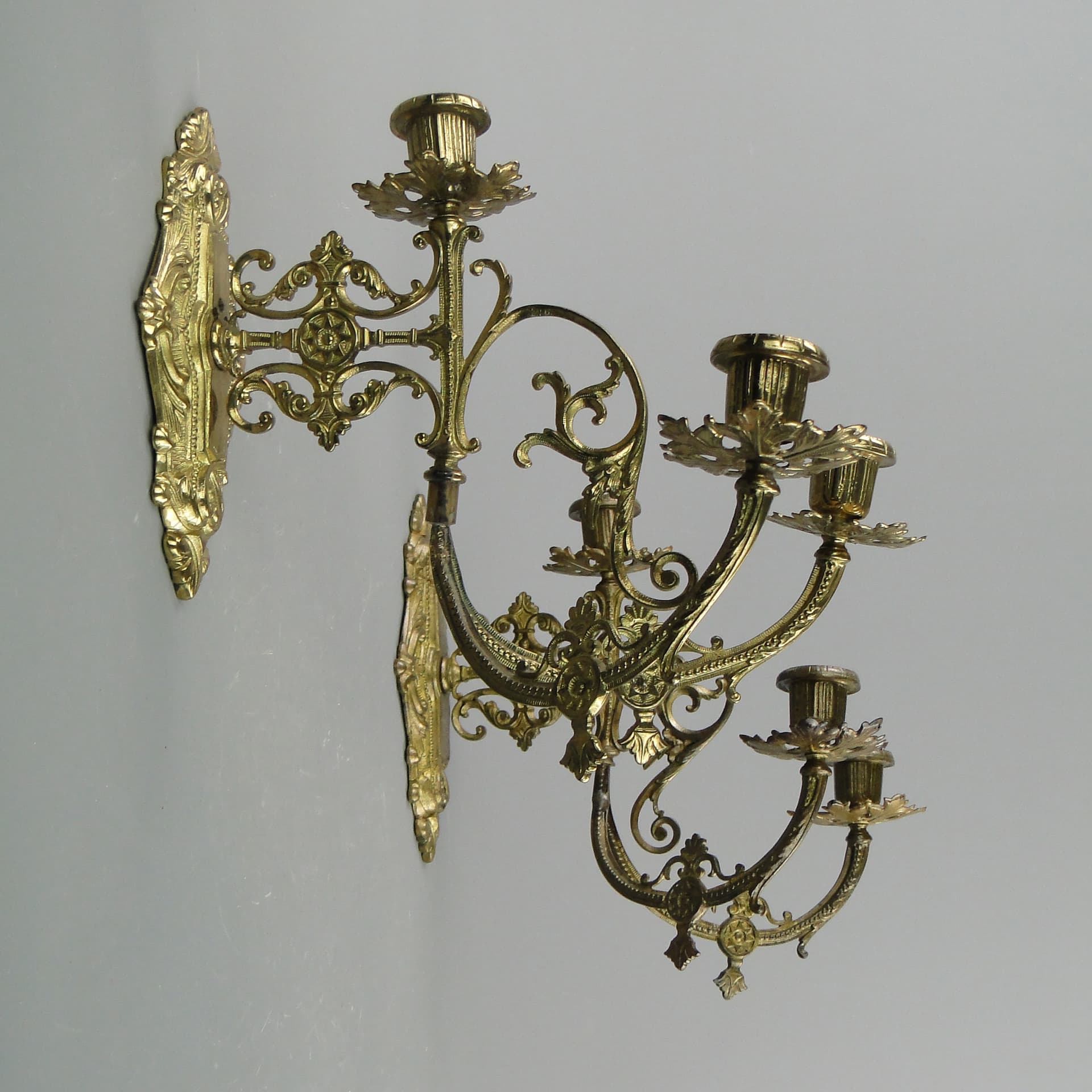 Para kinkietów, złoty, mosiądz, Francja, początek XX w. - 8070