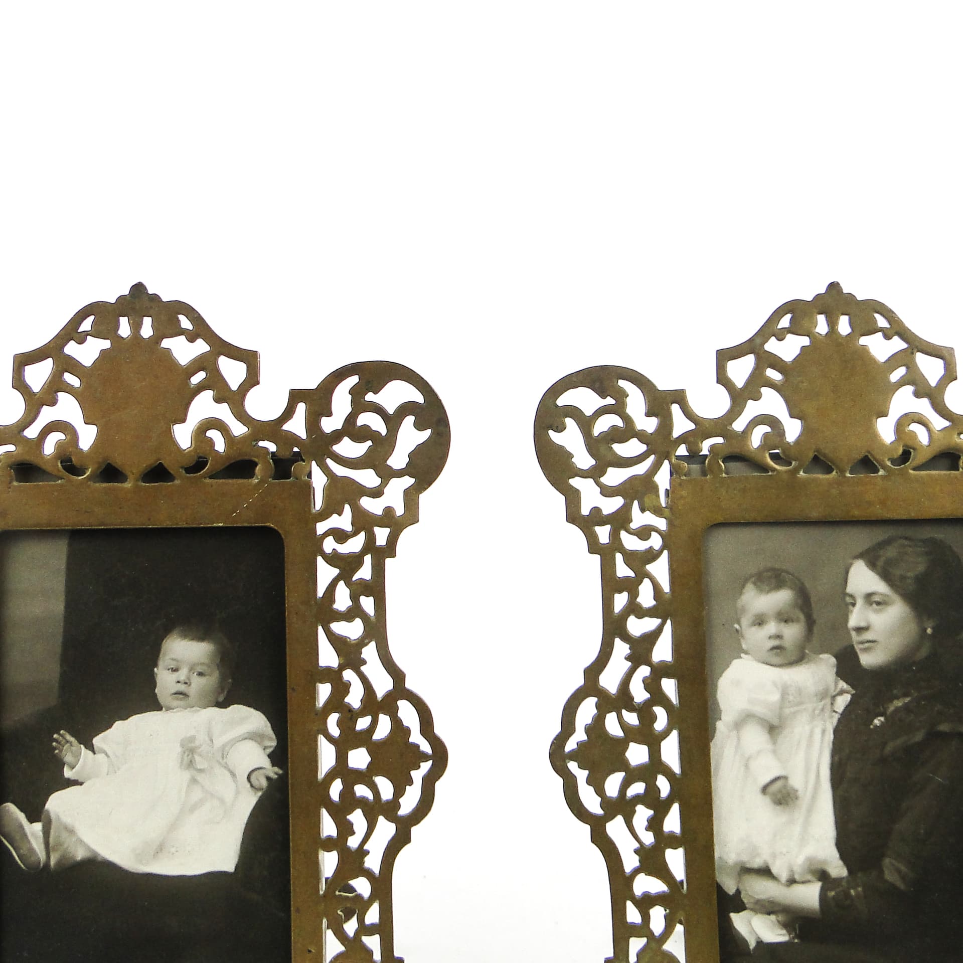 Pair of picture frames, Art Nouveau, brass, Germany, early 20th c. - 111775