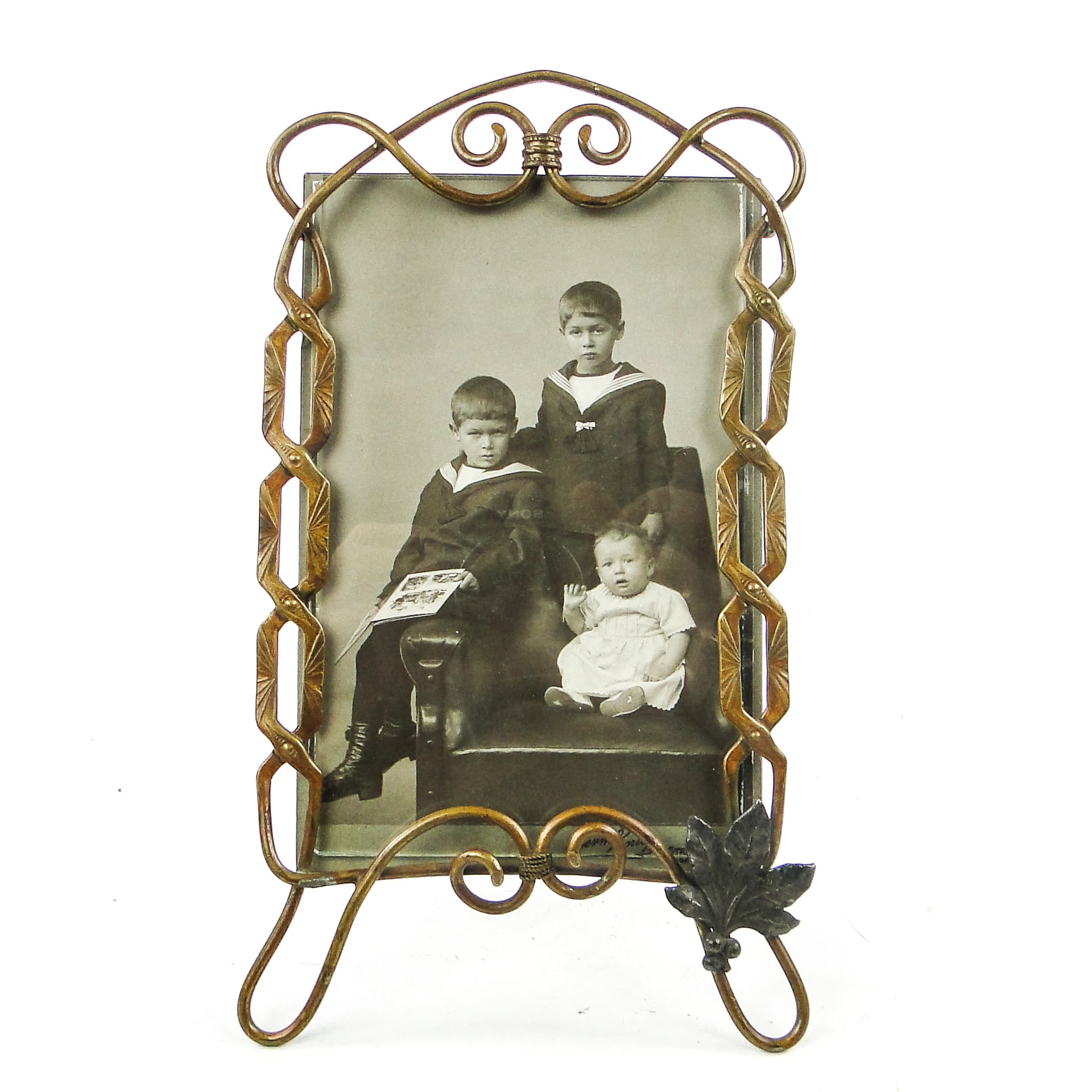 Art Nouveau photo frame, brass, France, early 20th c. - 111798