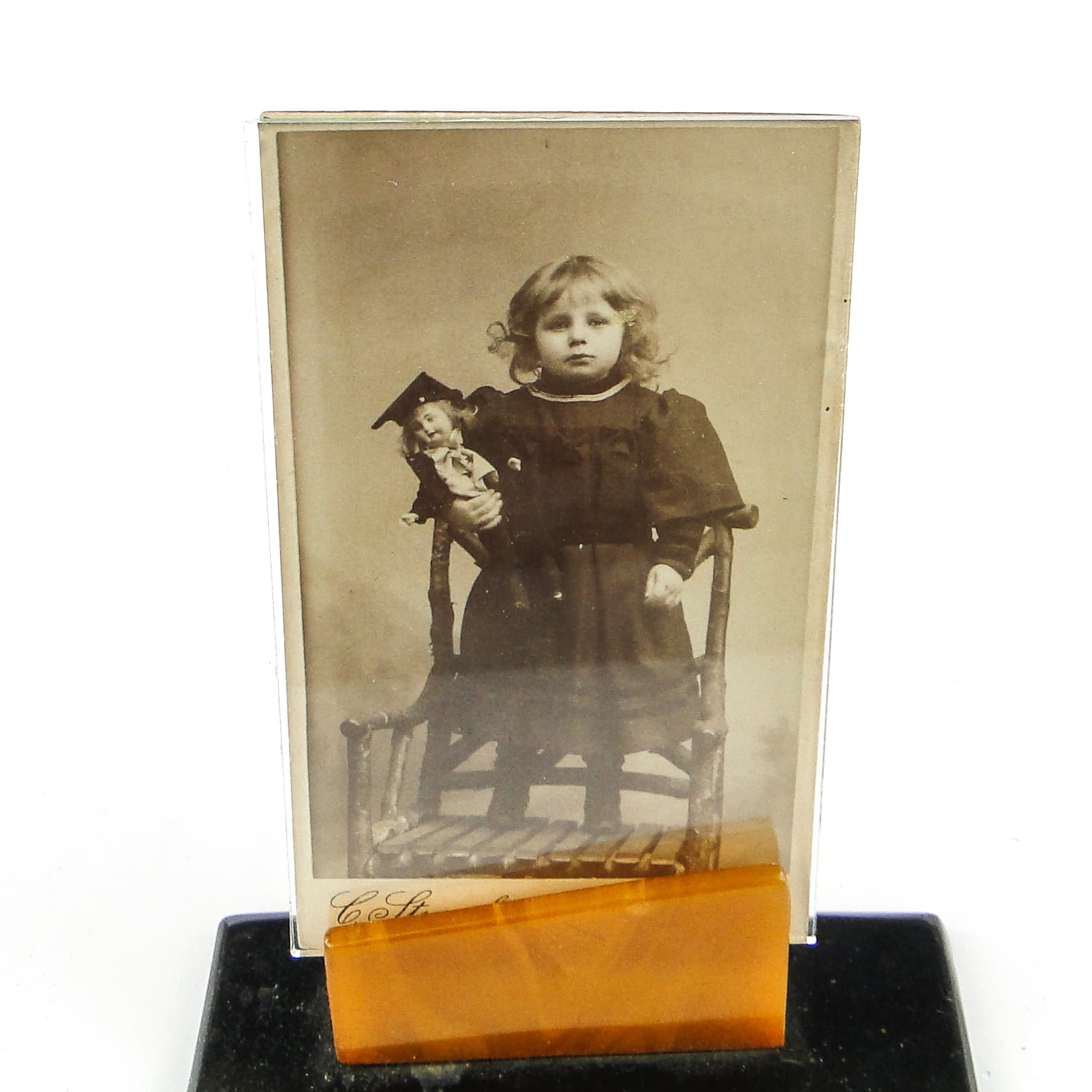 Art Deco photo frame, bakelite, Poland, 1950s. - 111869