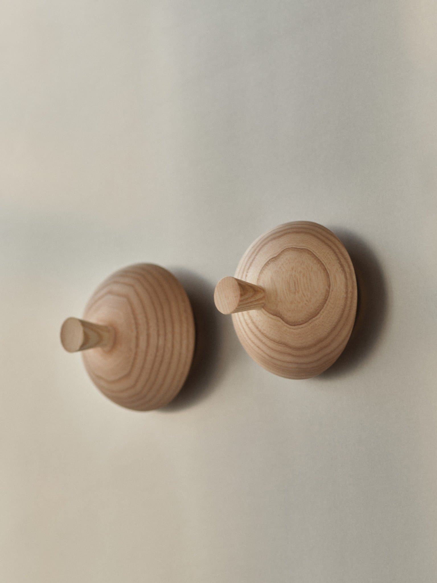 Zestaw dwóch haków ściennych Buste, beżowy, proj. Maria Jeglińska-Adamczewska, GestGest - 123903