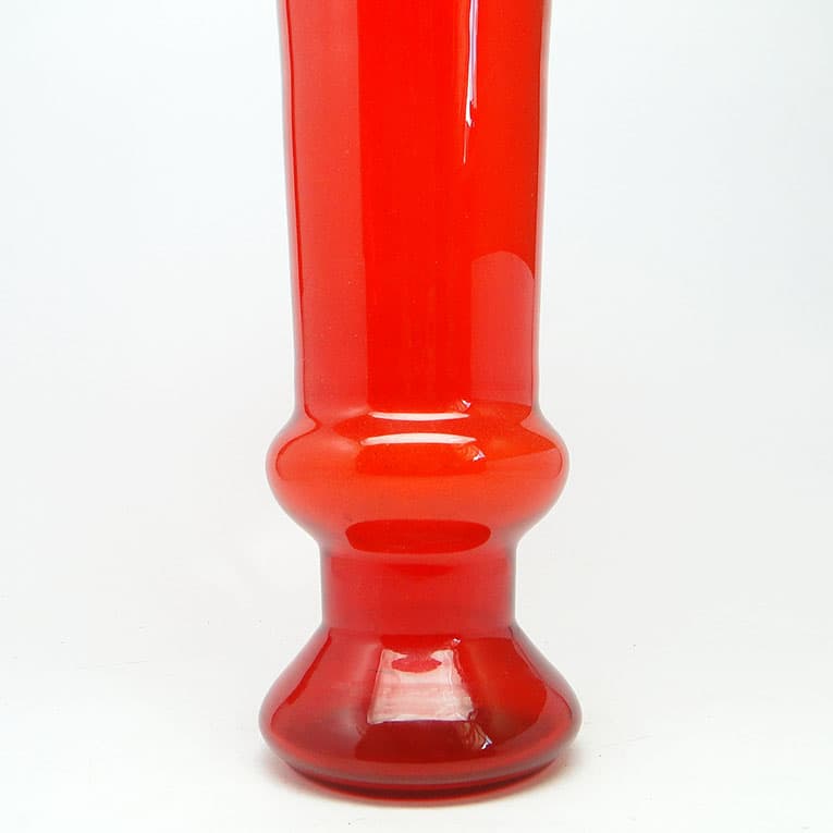 Wazon postmodernistyczny, szkło czerwone, Polska, lata 70. - 112629