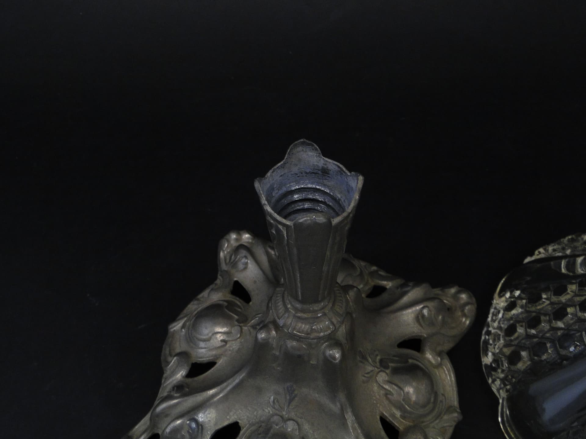 Wazon wiedeński Art Nouveau, szkło prasowane cyna, Francja, początek XX w. - 112806