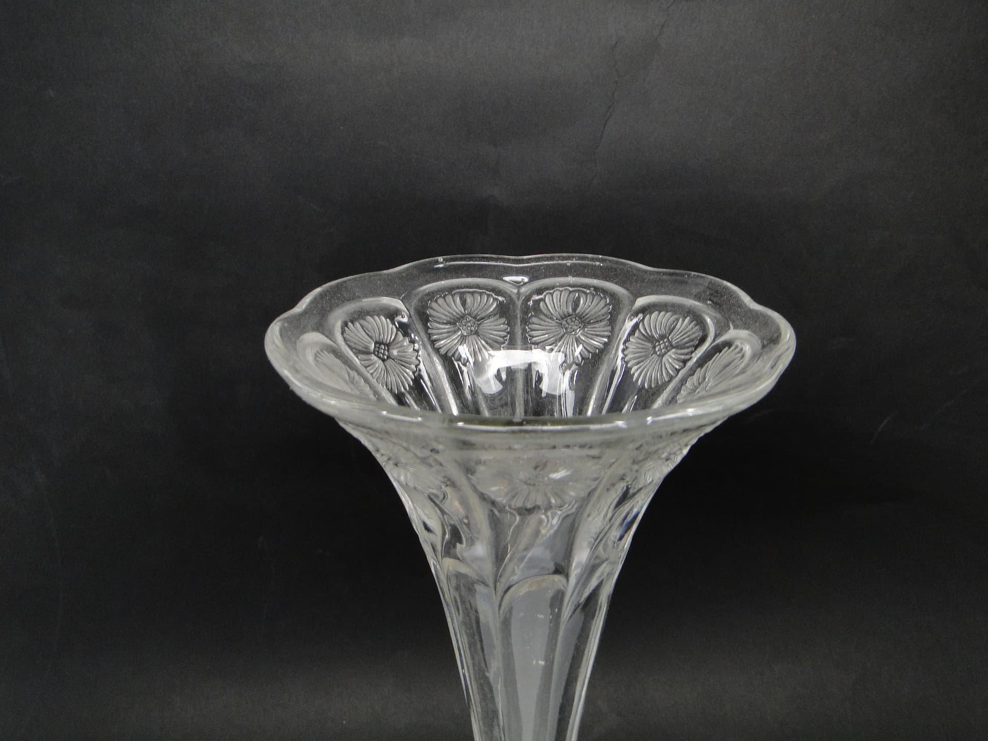 Wazon trumpet, Art Nouveau, szkło prasowane mosiądz srebrzony, Wielka Brytania, początek XX wieku - 112851