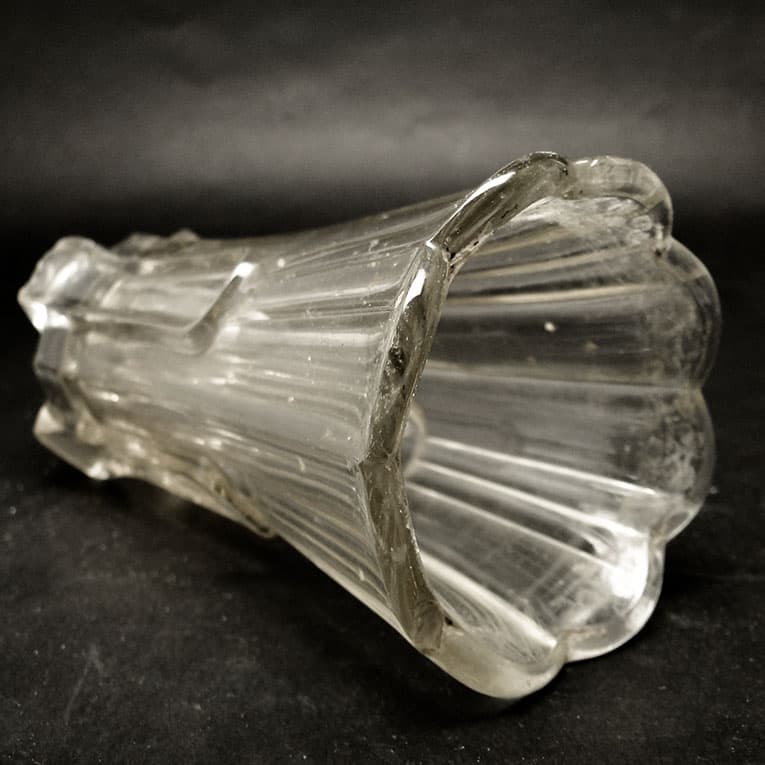 Wazon, mid-century modern, szkło prasowane rozalinowe, Polska, lata 50. - 113253