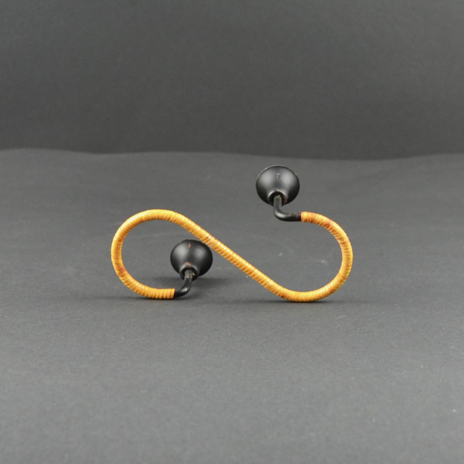 Świecznik, czarny metal, Dania, lata 60. - 976