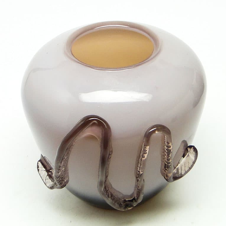 Wazon, polski modernizm, szkło fioletowe, proj. J. Słuczan-Orkusz, Polska, lata 70. - 113434