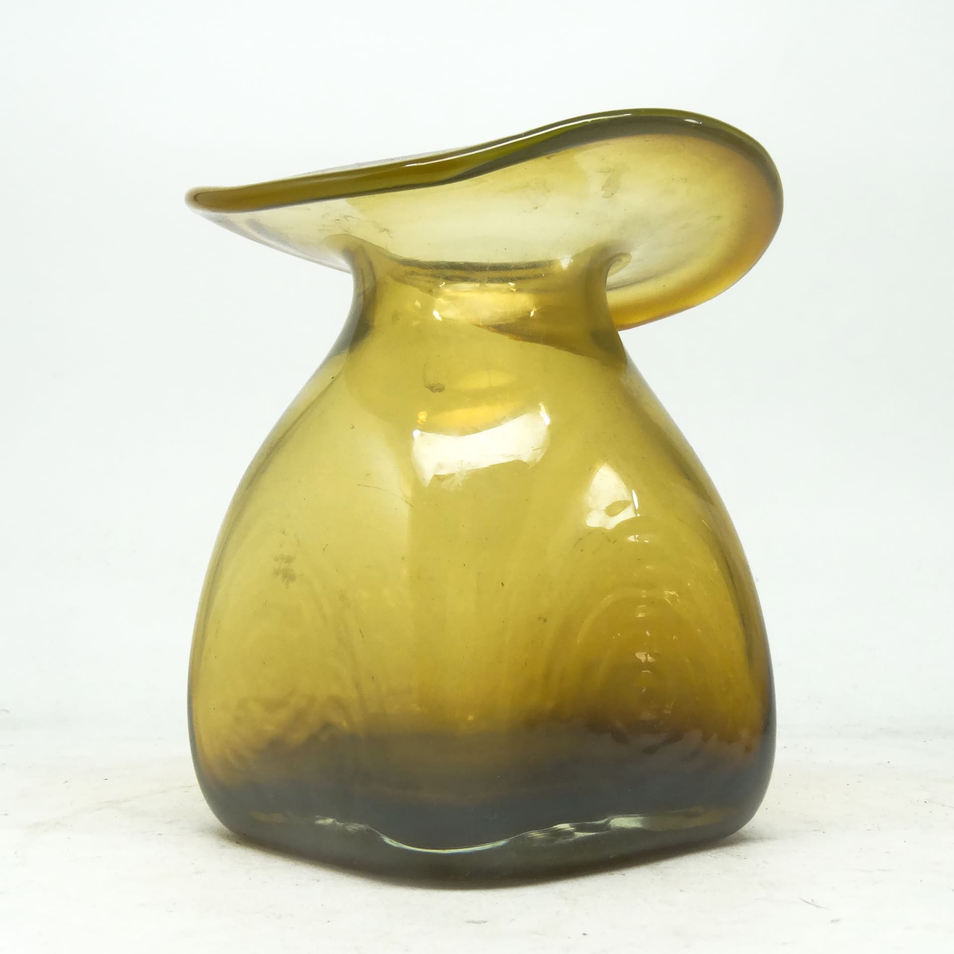 Wazon kapelusz, mid-century modern, szkło, Polska, lata 70. - 114013