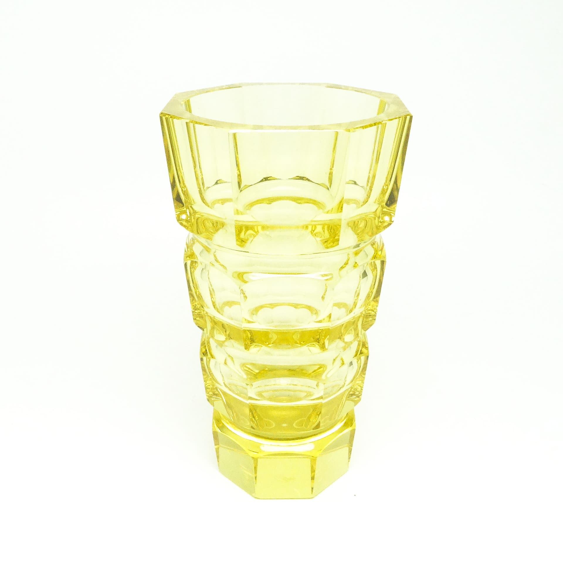 Wazon Art Deco, kryształ żółty, proj. J. Hoffmann, Moser, Czechosłowacja, lata 30. - 114483