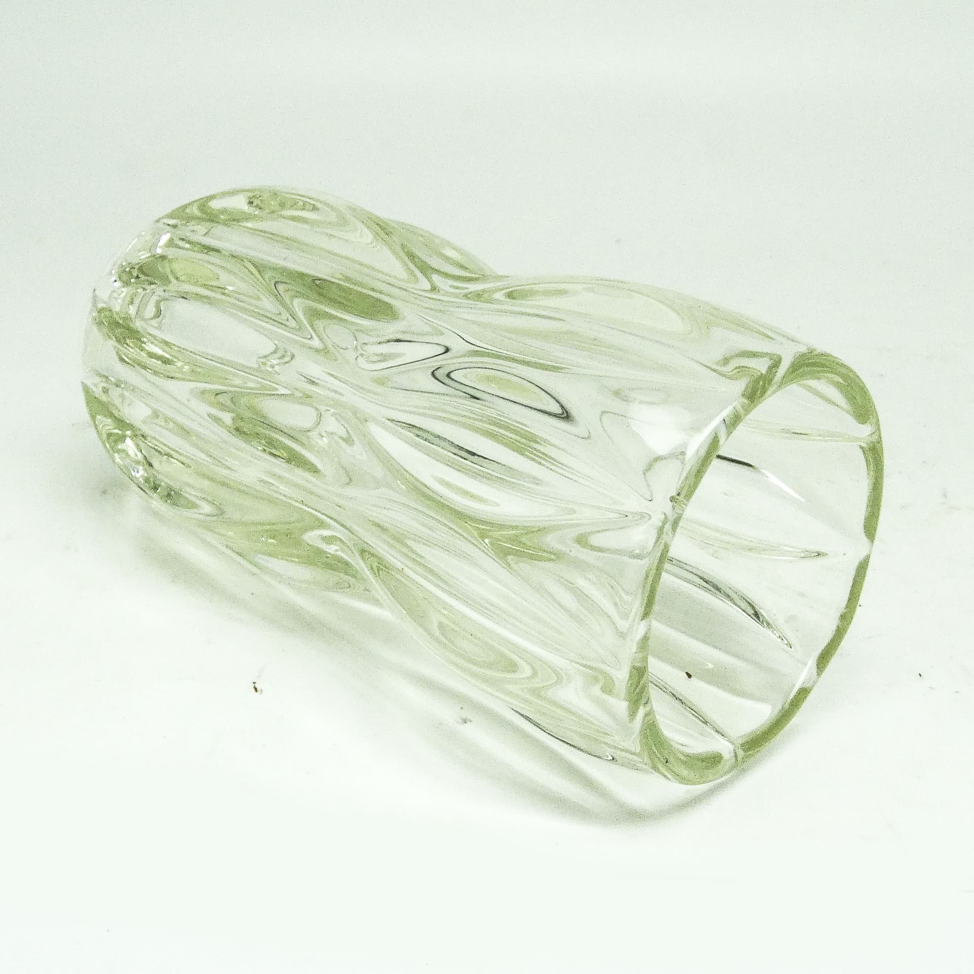 Wazon, art déco, szkło fioletowe, proj. R. Schrotter, Huta Szkła Inwald, Czechosłowacja, lata 30. - 115284