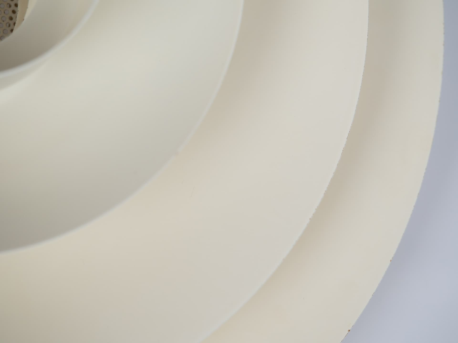 Biała aluminiowa lampa wisząca Top Lamper, Dania, lata 80. - 122789