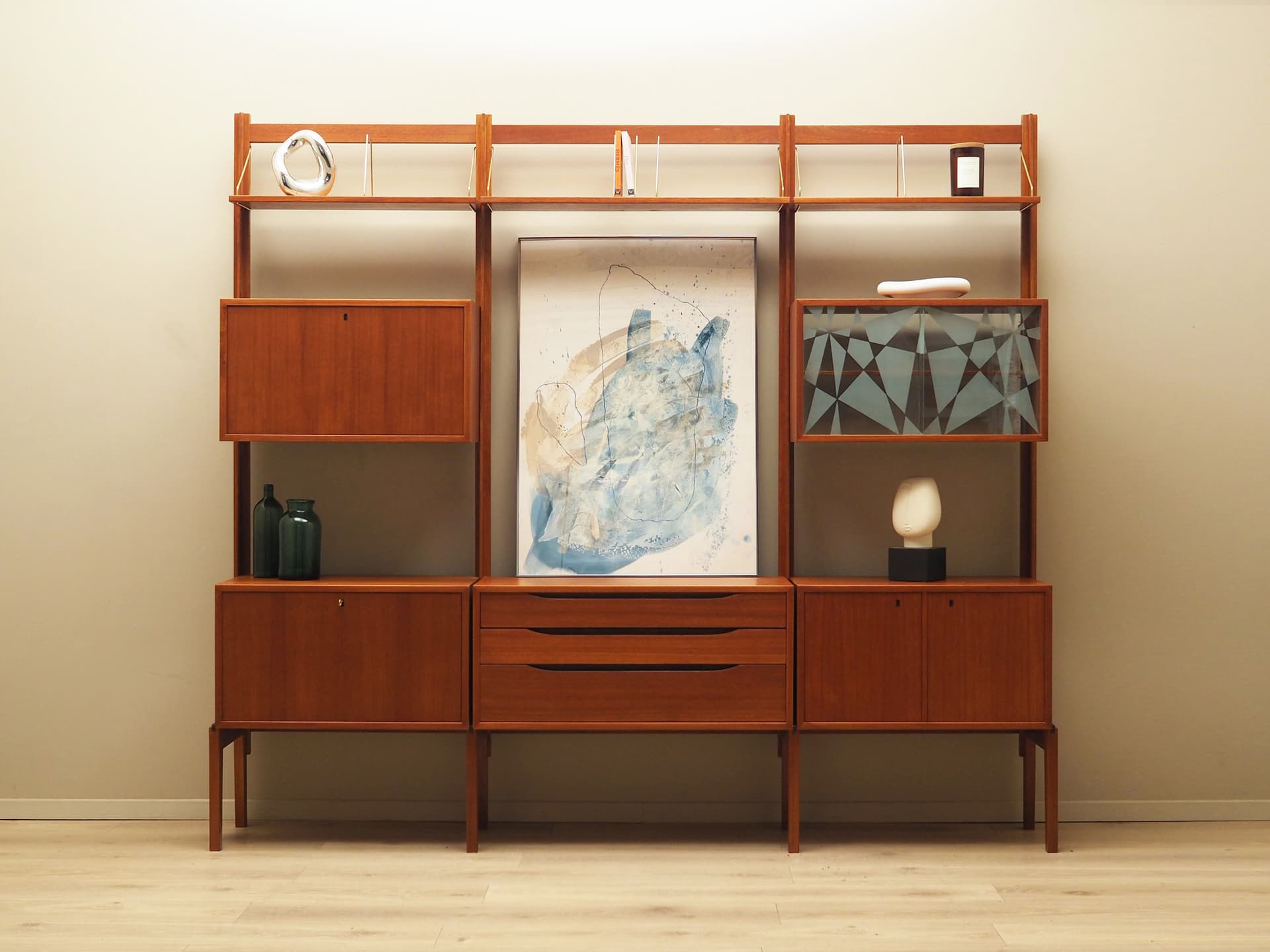 Shelving Unit Veggen de Luxe, teak, transparent glass, by T. Afdal, R. Hesland, Bruksbo, Norway, 1960s. - 123502