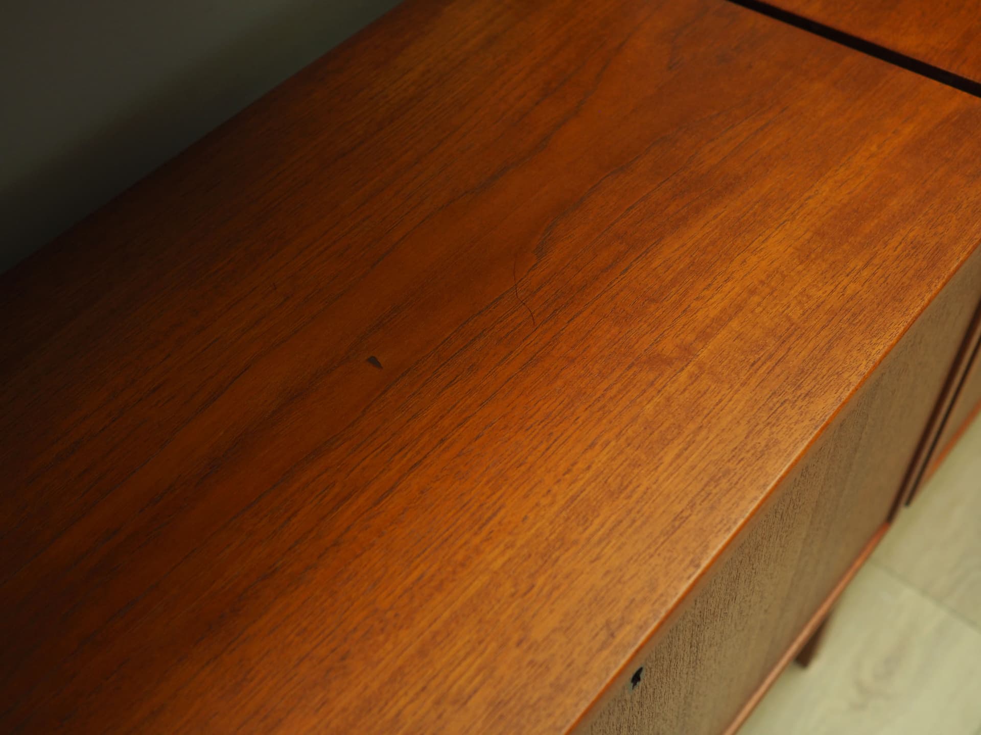 Shelving Unit Veggen de Luxe, teak, transparent glass, by T. Afdal, R. Hesland, Bruksbo, Norway, 1960s. - 123509