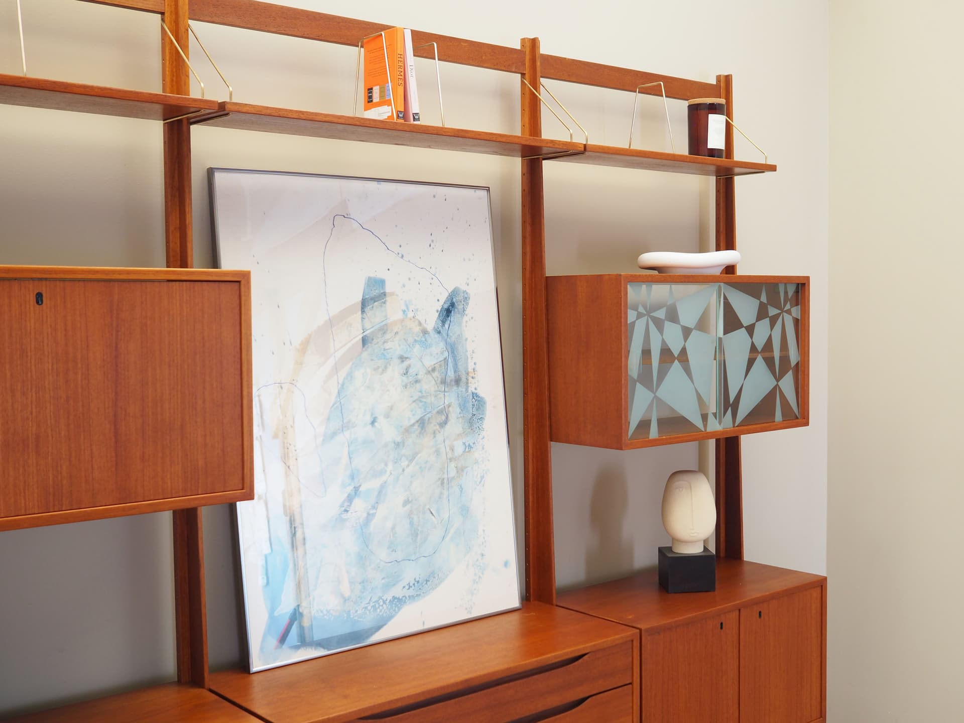 Shelving Unit Veggen de Luxe, teak, transparent glass, by T. Afdal, R. Hesland, Bruksbo, Norway, 1960s. - 123503