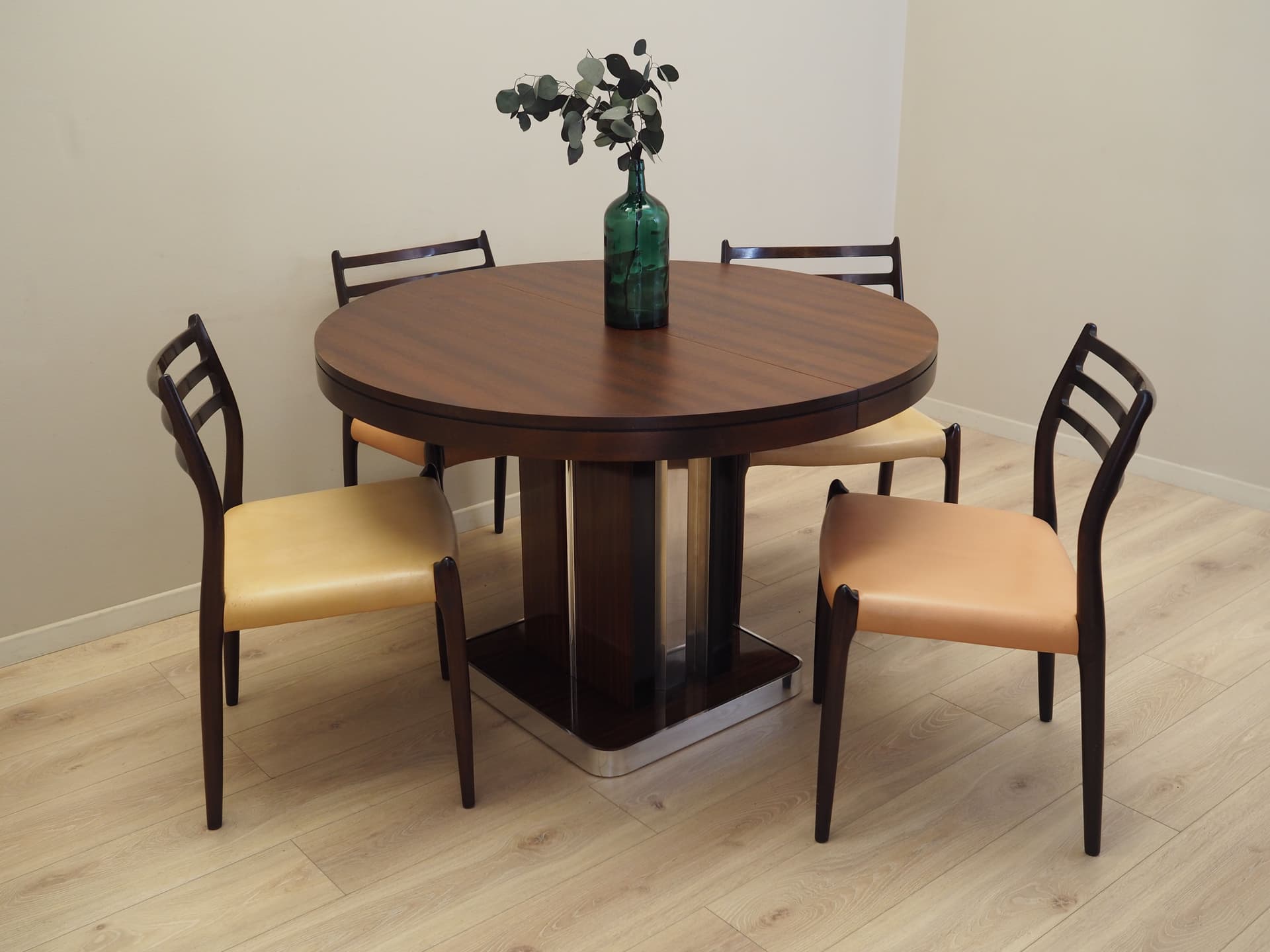 Round table, dark brown mahogany, steel, Italy, 1970s. - 123532