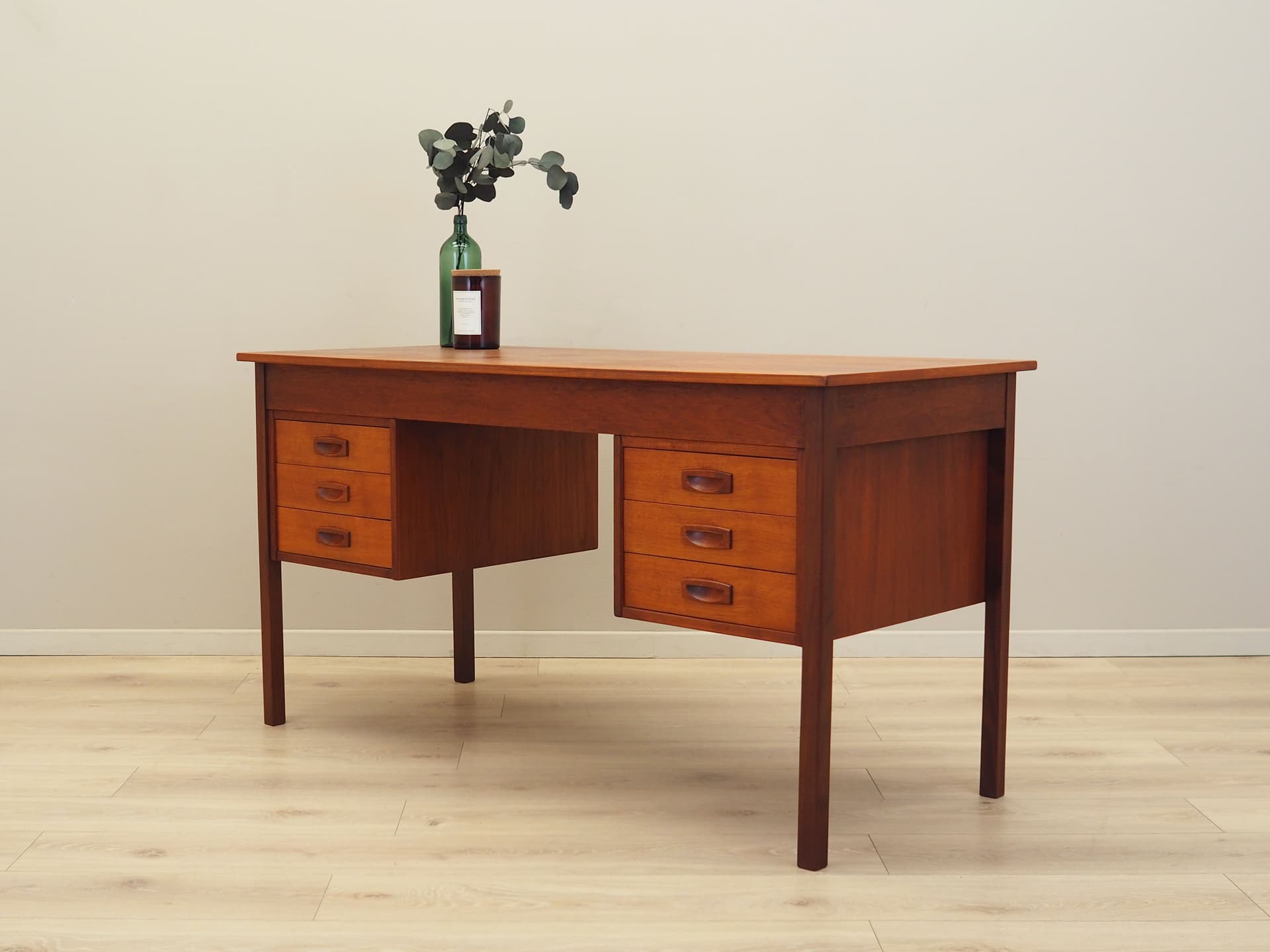 Desk, brown teak, Denmark, 1970s. - 123547