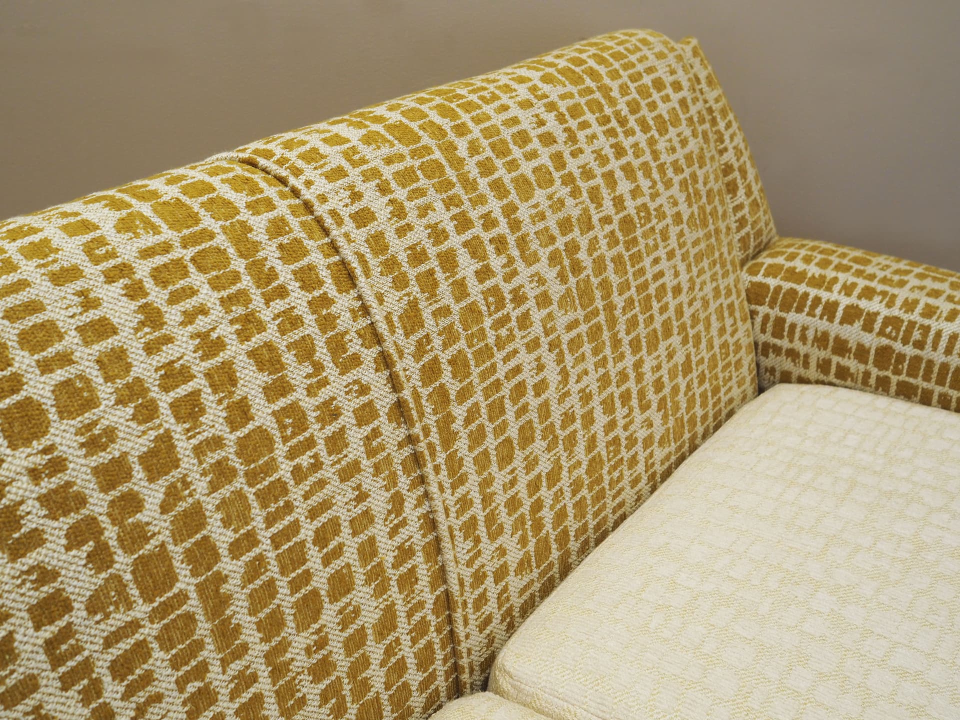 Sofa trzyosobowa, multikolor, tkanina, drewno, Dania, lata 70. - 123588