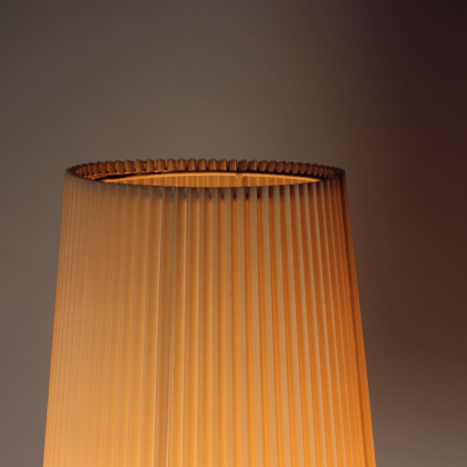 Floor lamp, cream plastic, black metal, VEB Wohnraumleuchten, Germany, 1970s. - 123838