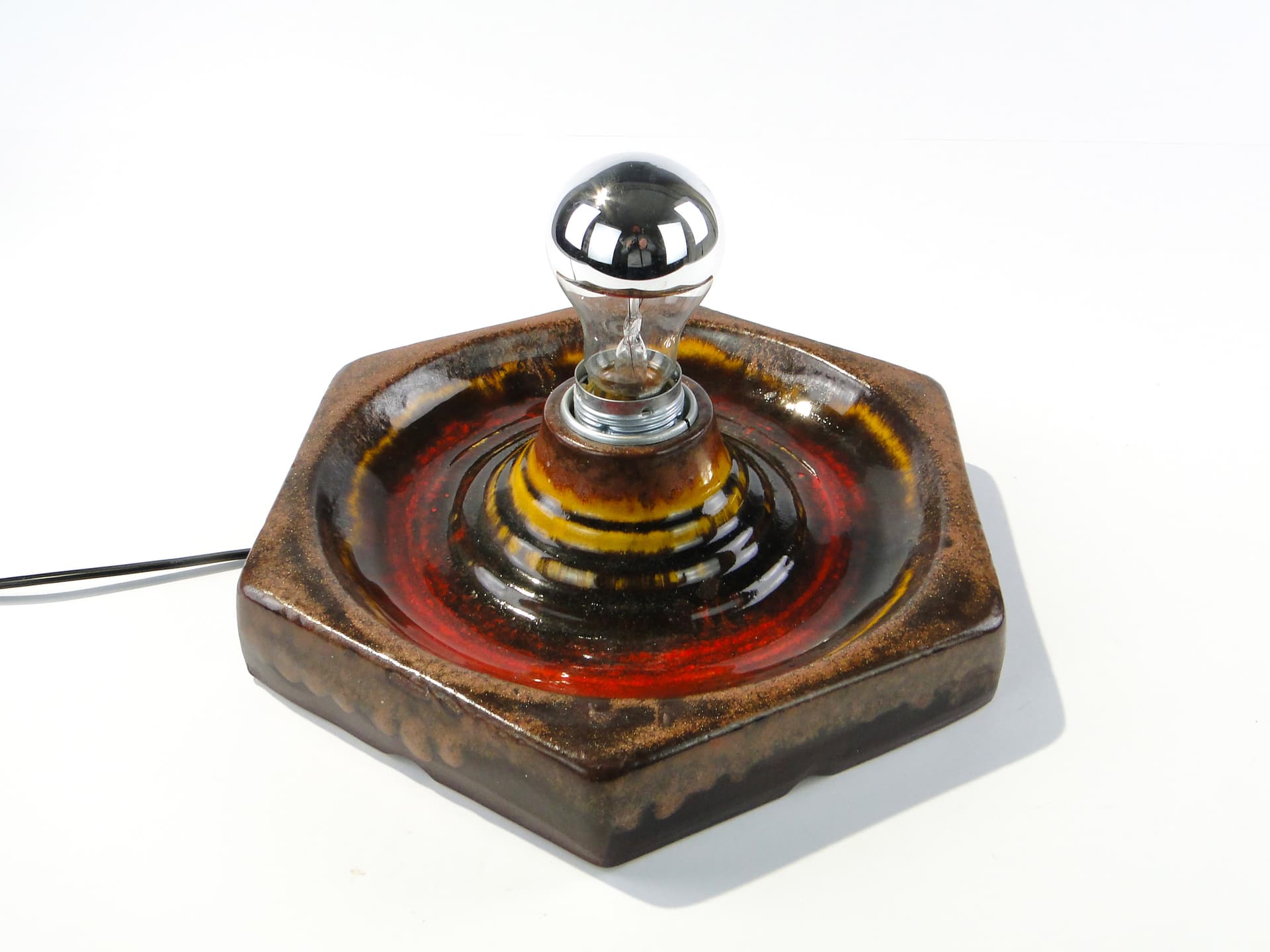 Kinkiet kaflowy czerwono- brązowy ceramika glazurowana Mid-Century - 123951