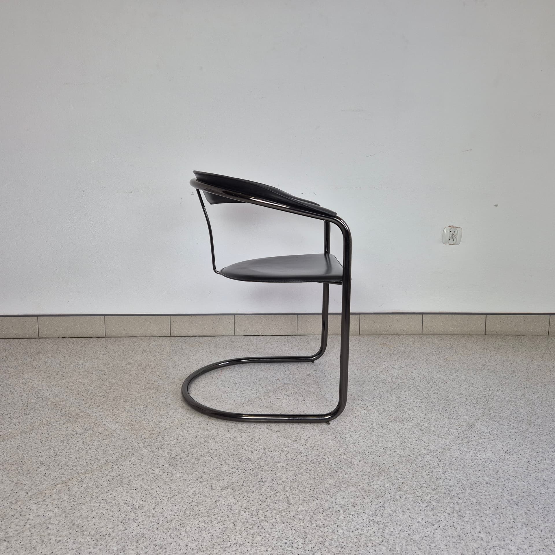 Chair Canasta, black leather, black metal, Arrben, Italy, 1970s. - 125014
