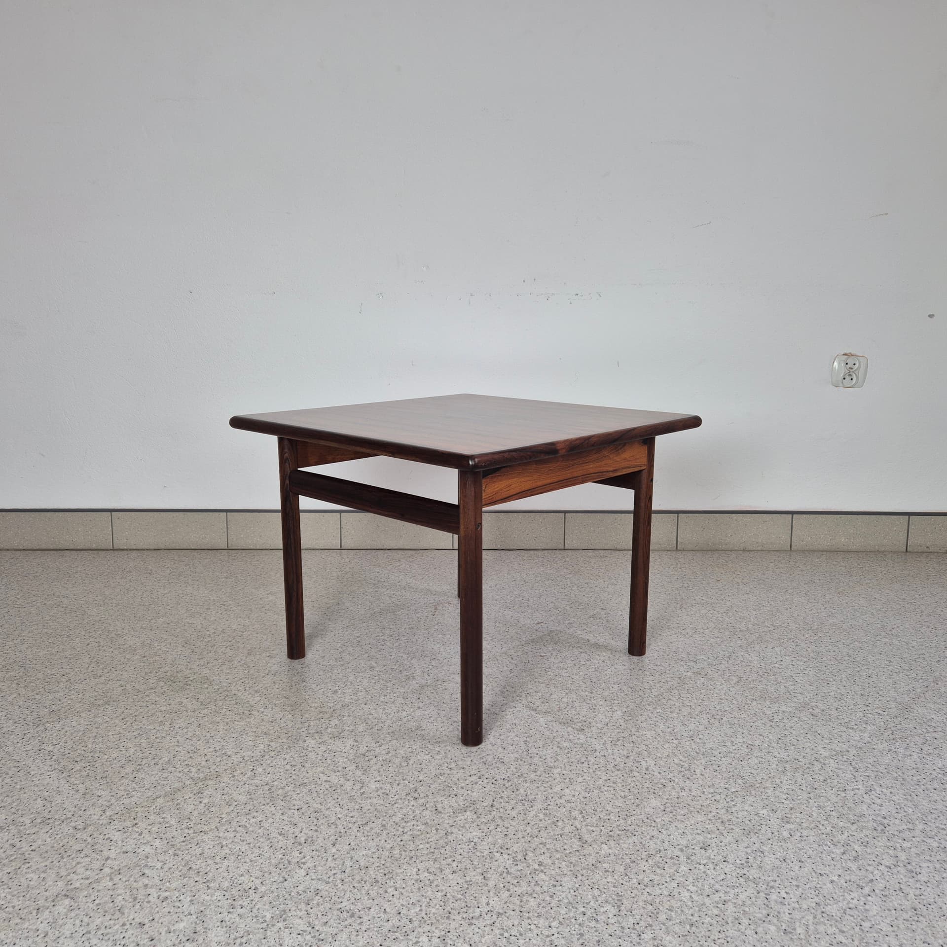 Coffee table, dark brown rosewood, by T. Afdal, Bruksbo, Denmark, 1960s. - 125054