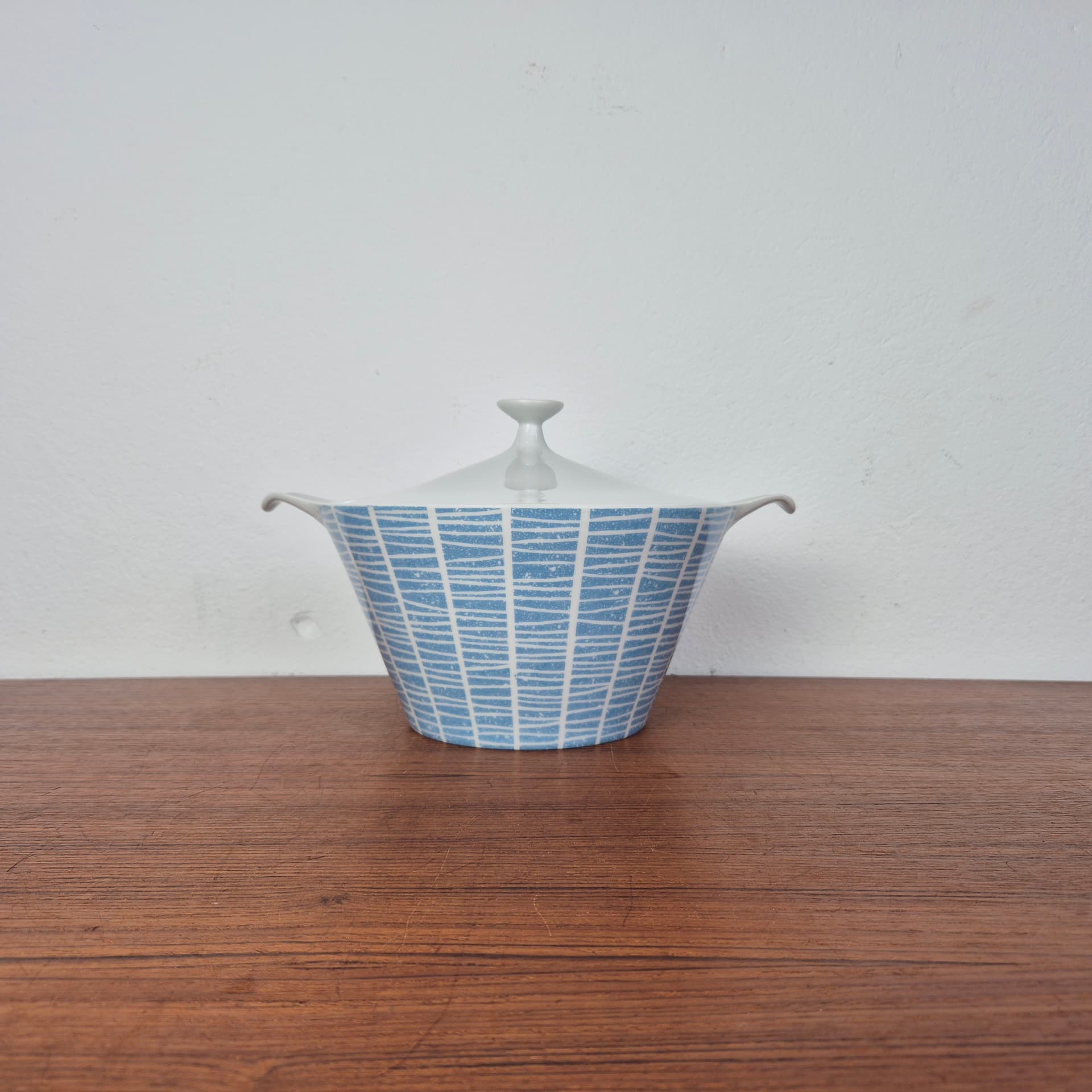 Waza Schönwald 511, biała, porcelana, proj. H. Löffelhardt, Niemcy, lata 50. - 125081