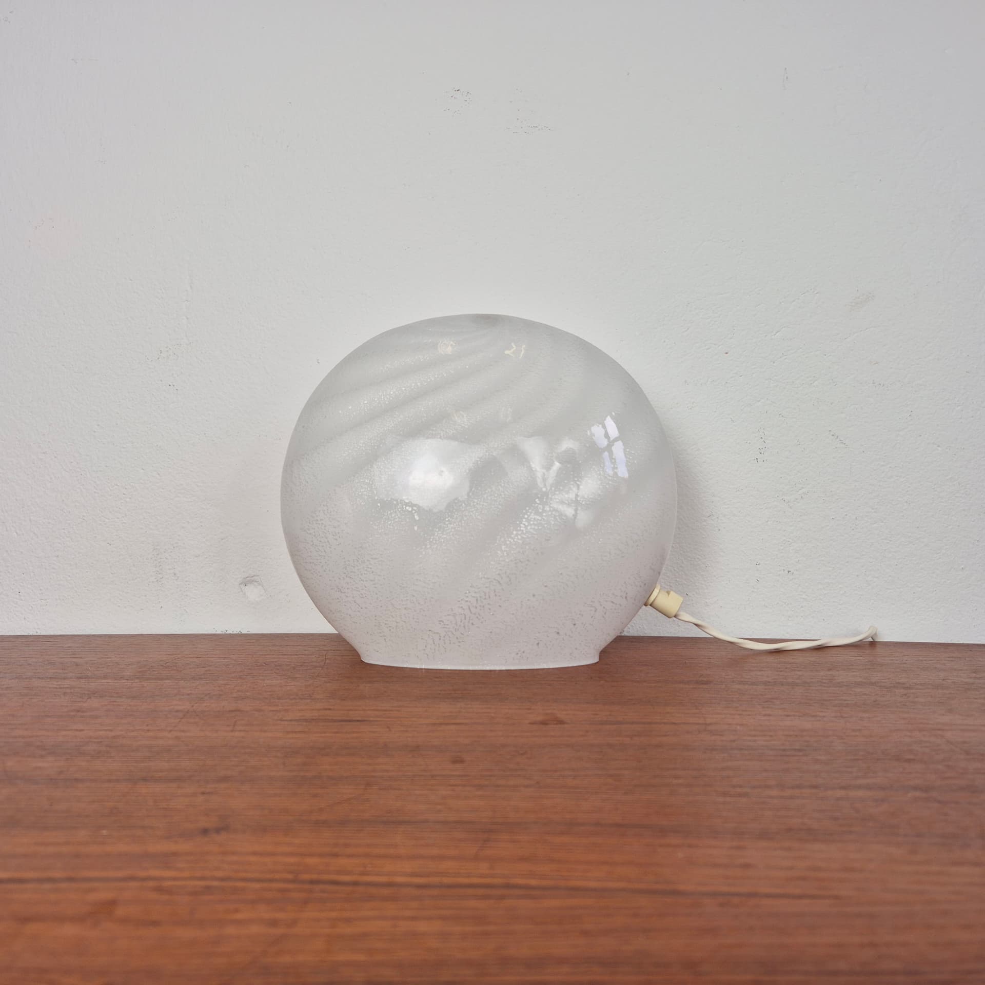 Lampa stołowa Murano, mlecznobiały, szkło, Włochy, lata 70. - 125148