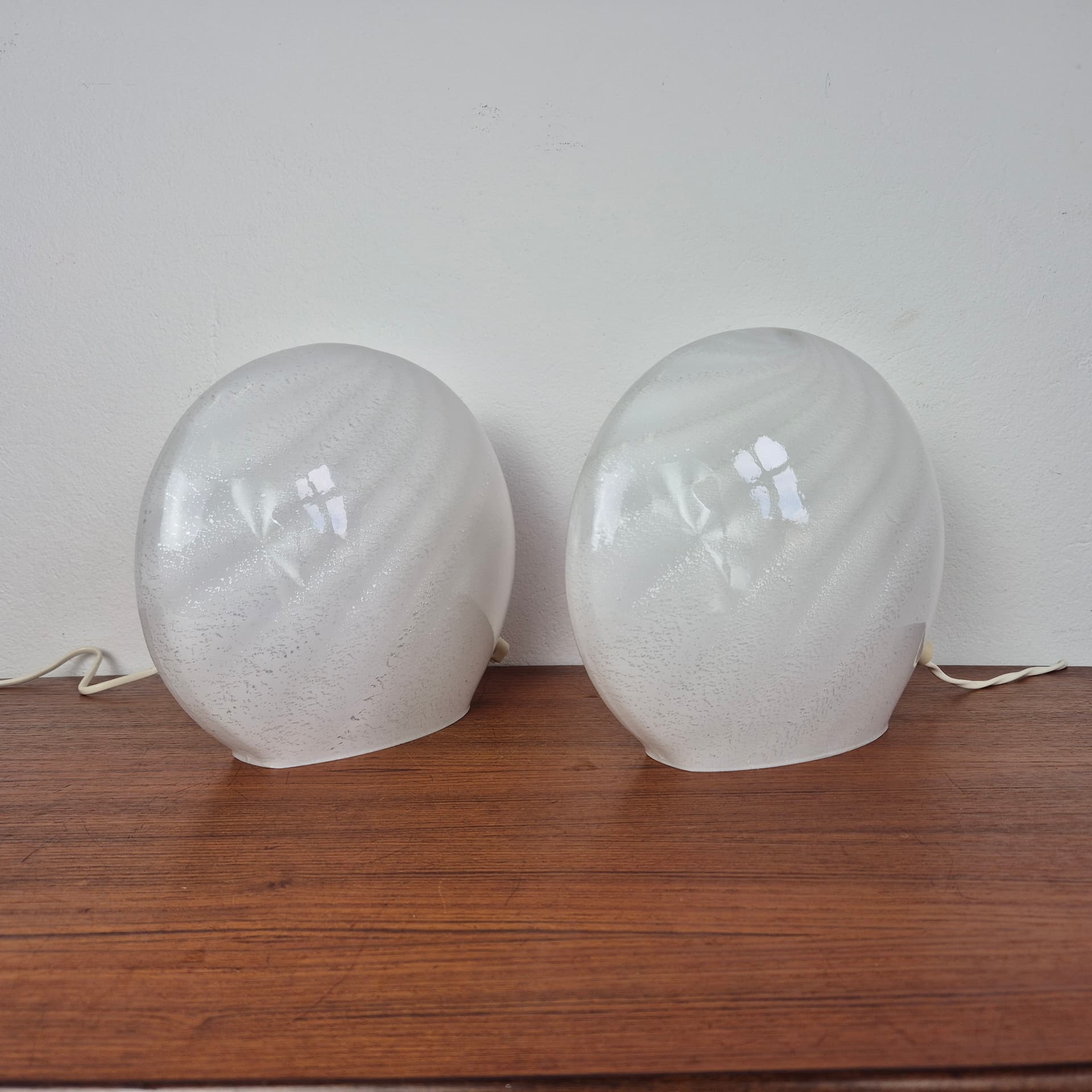 Lampa stołowa Murano, mlecznobiały, szkło, Włochy, lata 70. - 125153