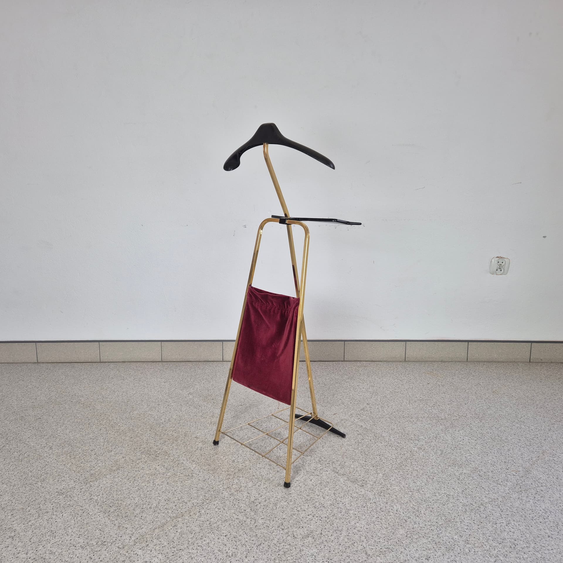 Valet Stand, golden, Germany, 1950s. - 125192