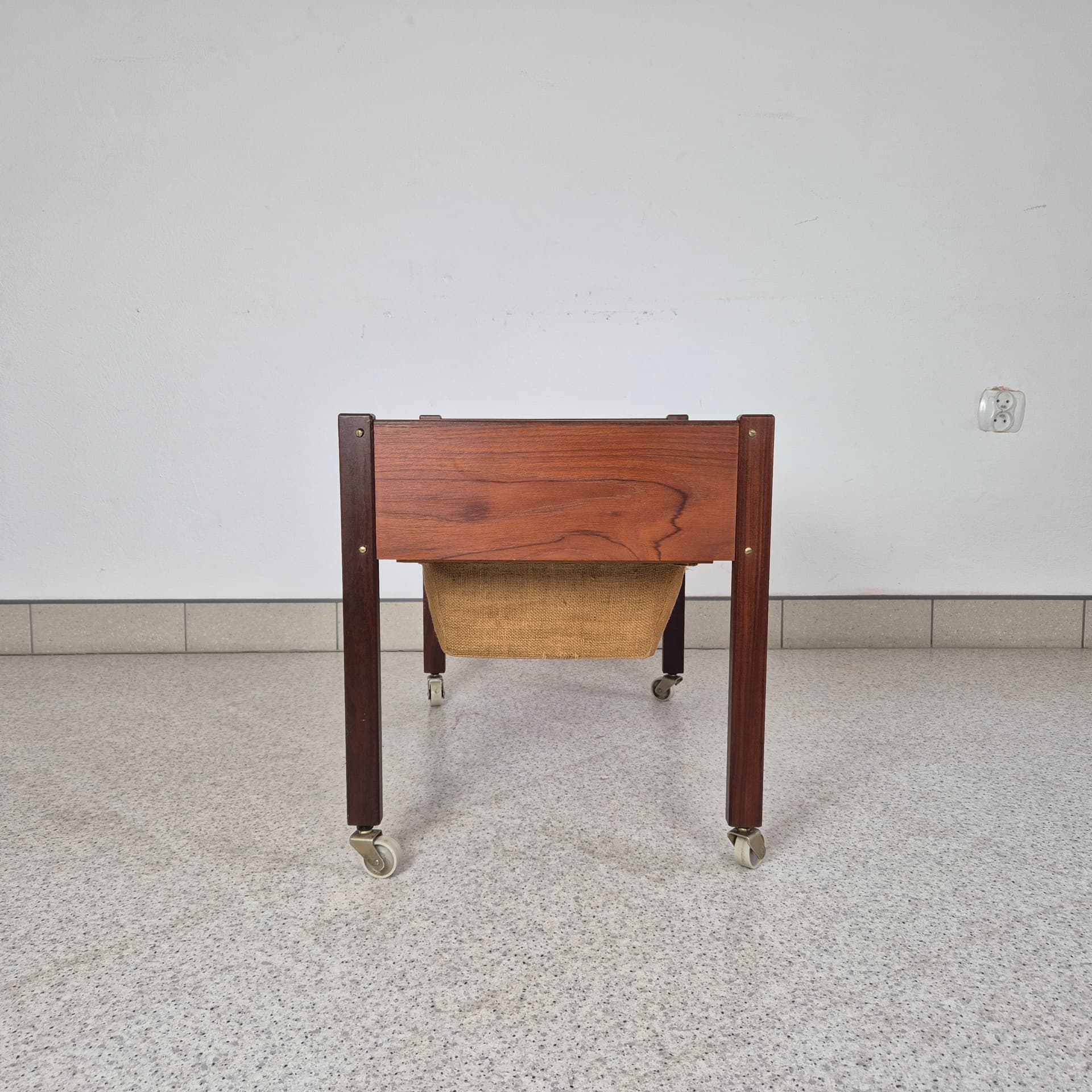 Niciak, tek, brązowy, Dania, lata 60. - 125229