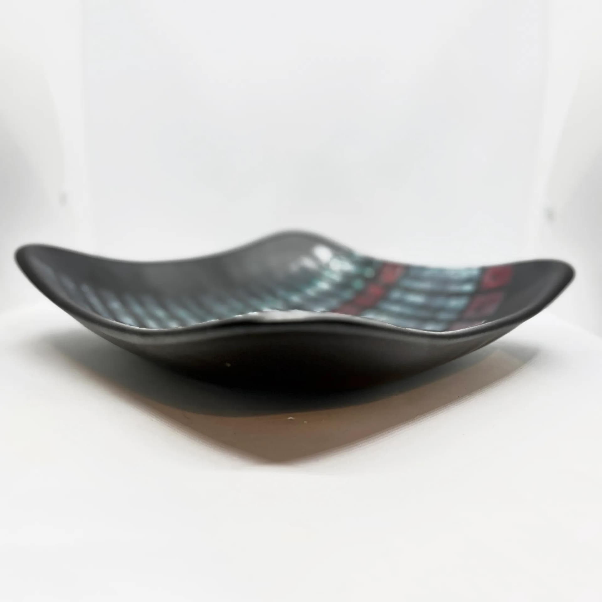 Bowl Strehla, black stoneware, Strehla Keramik, Germany, 1970s. - 126224