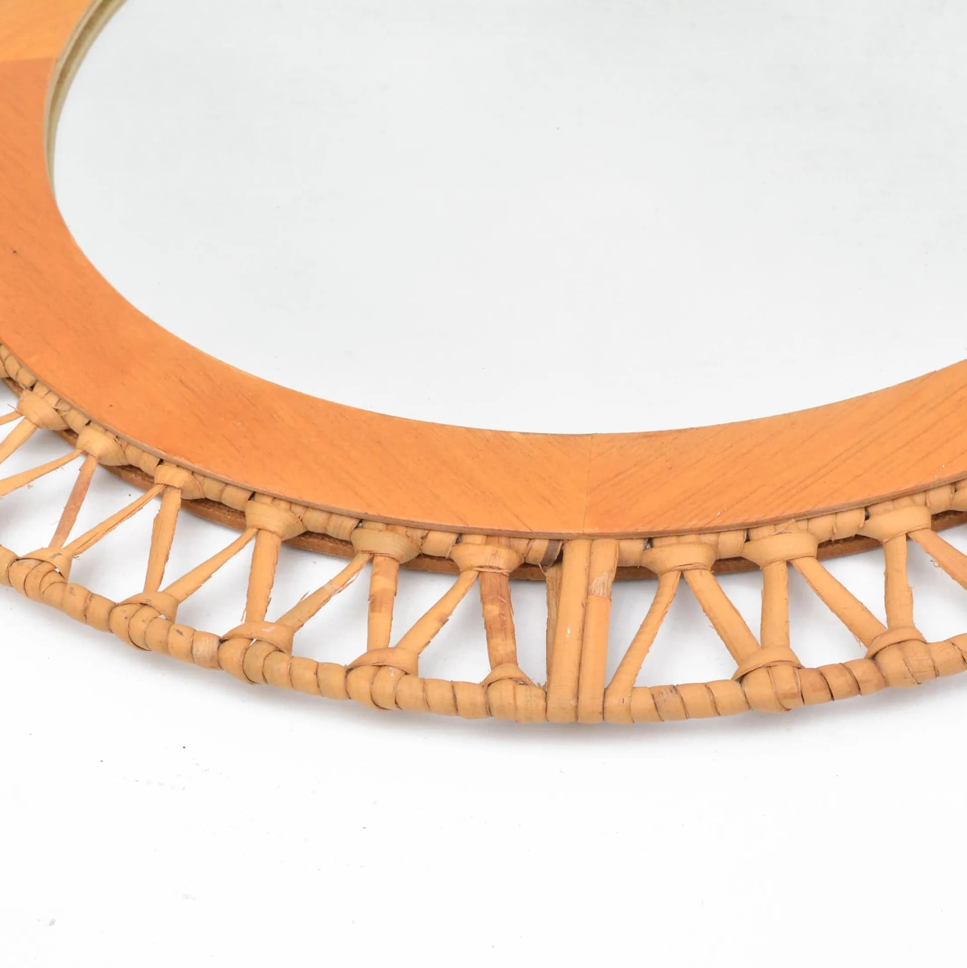 Wall Mirror Round, beige, beech, rattan, Denmark, 1970s. - 126219