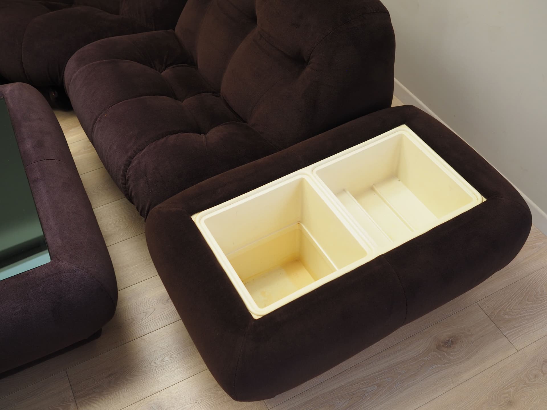 Komplet wypoczynkowy Nuvolone, velvet brązowy, proj. R. Maturi, Włochy, lata 70. - 125826