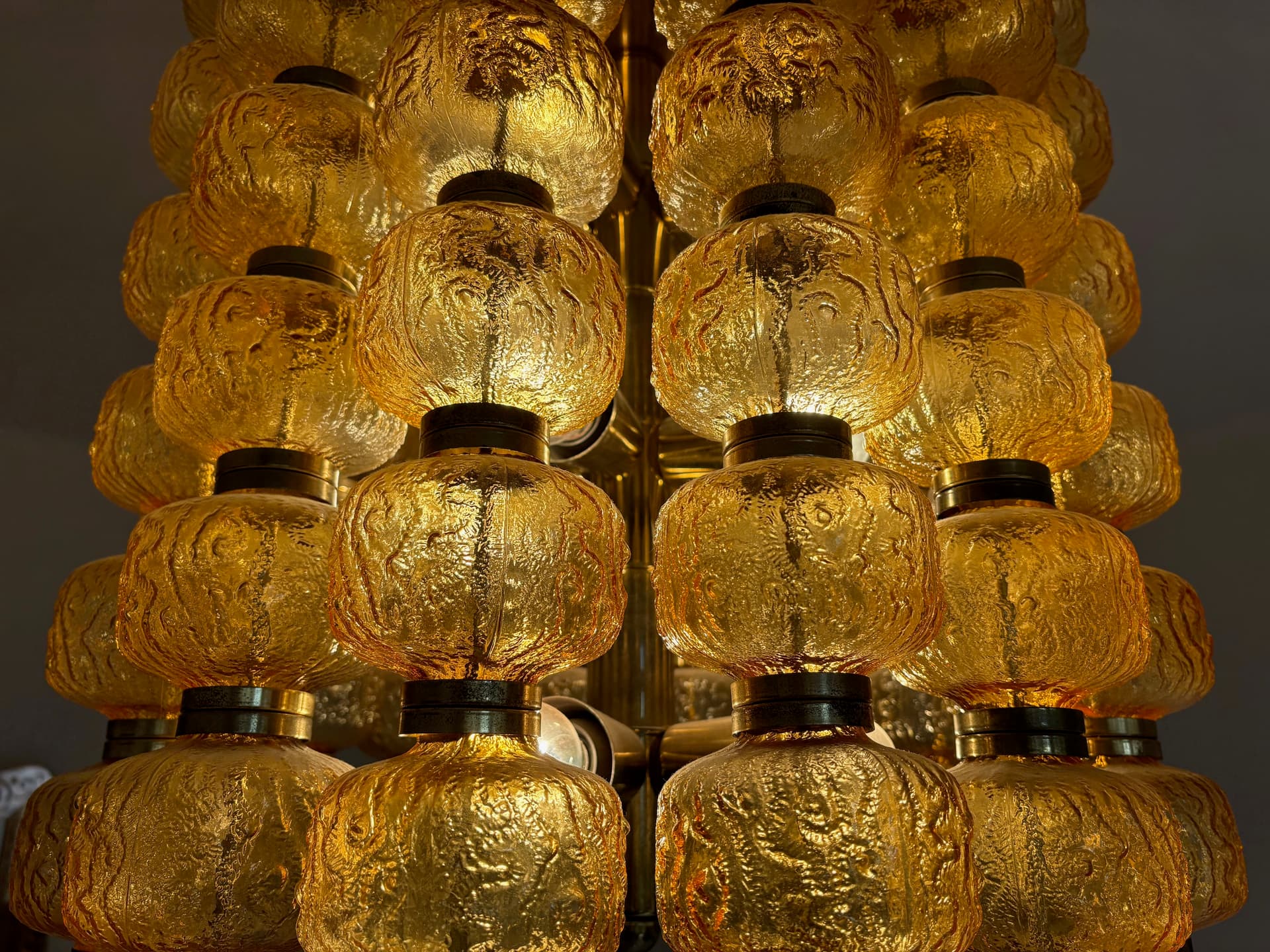 Chandelier, golden glass, Poland, 1980s. - 125911