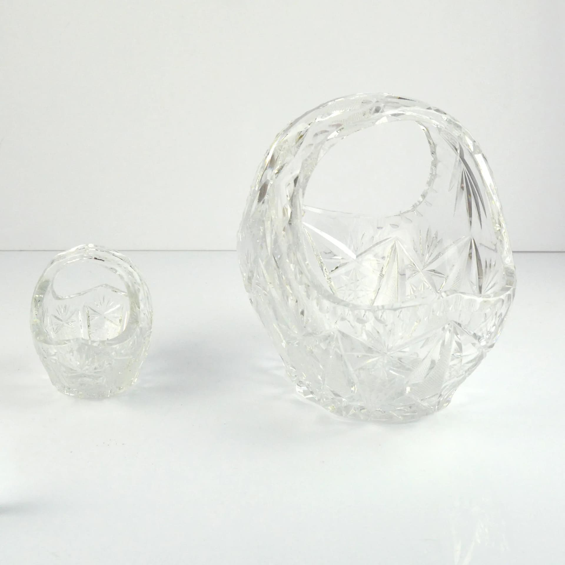 Pair of baskets, transparent crystal glass, Julia Glassworks, Poland, 1980s. - 125988