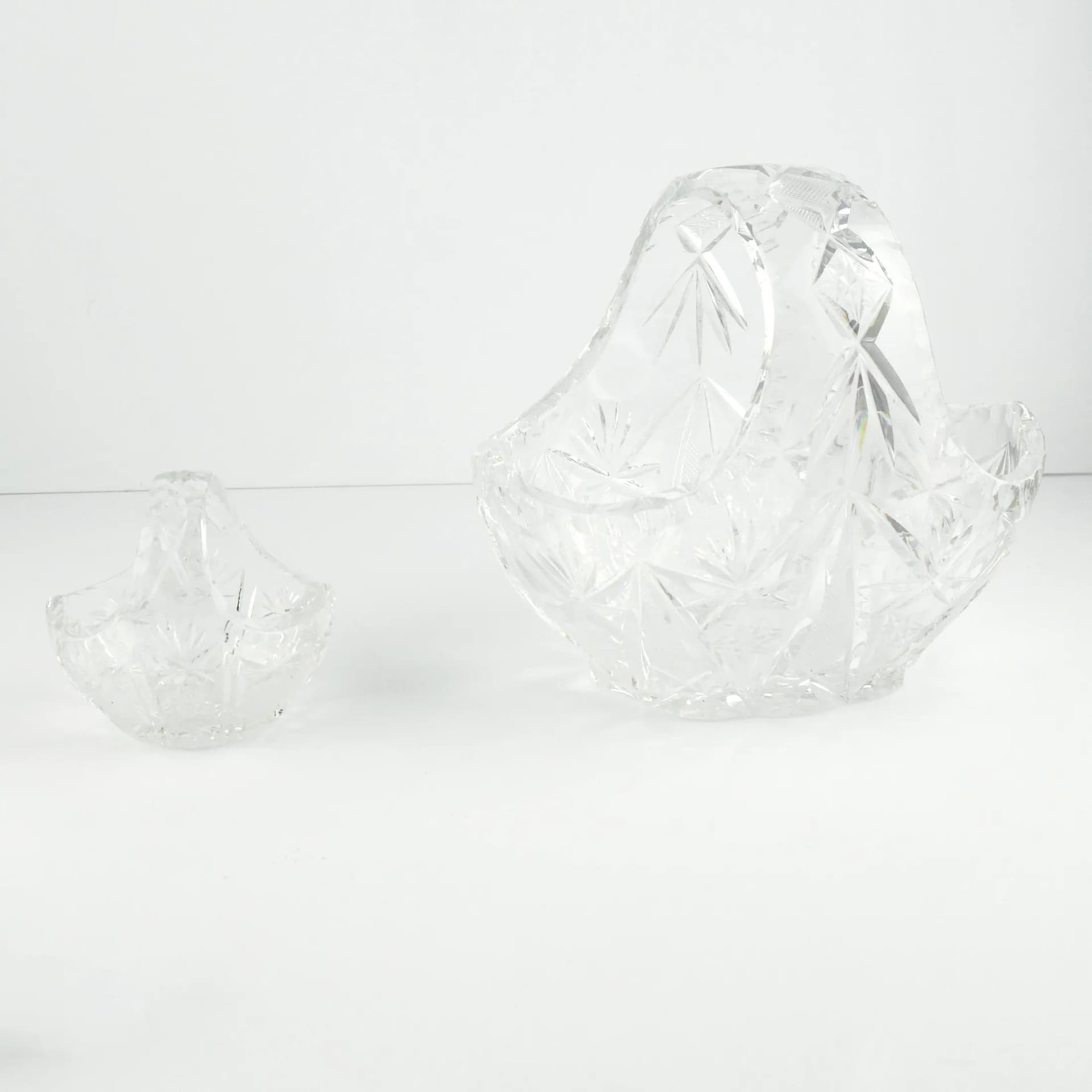 Pair of baskets, transparent crystal glass, Julia Glassworks, Poland, 1980s. - 125983