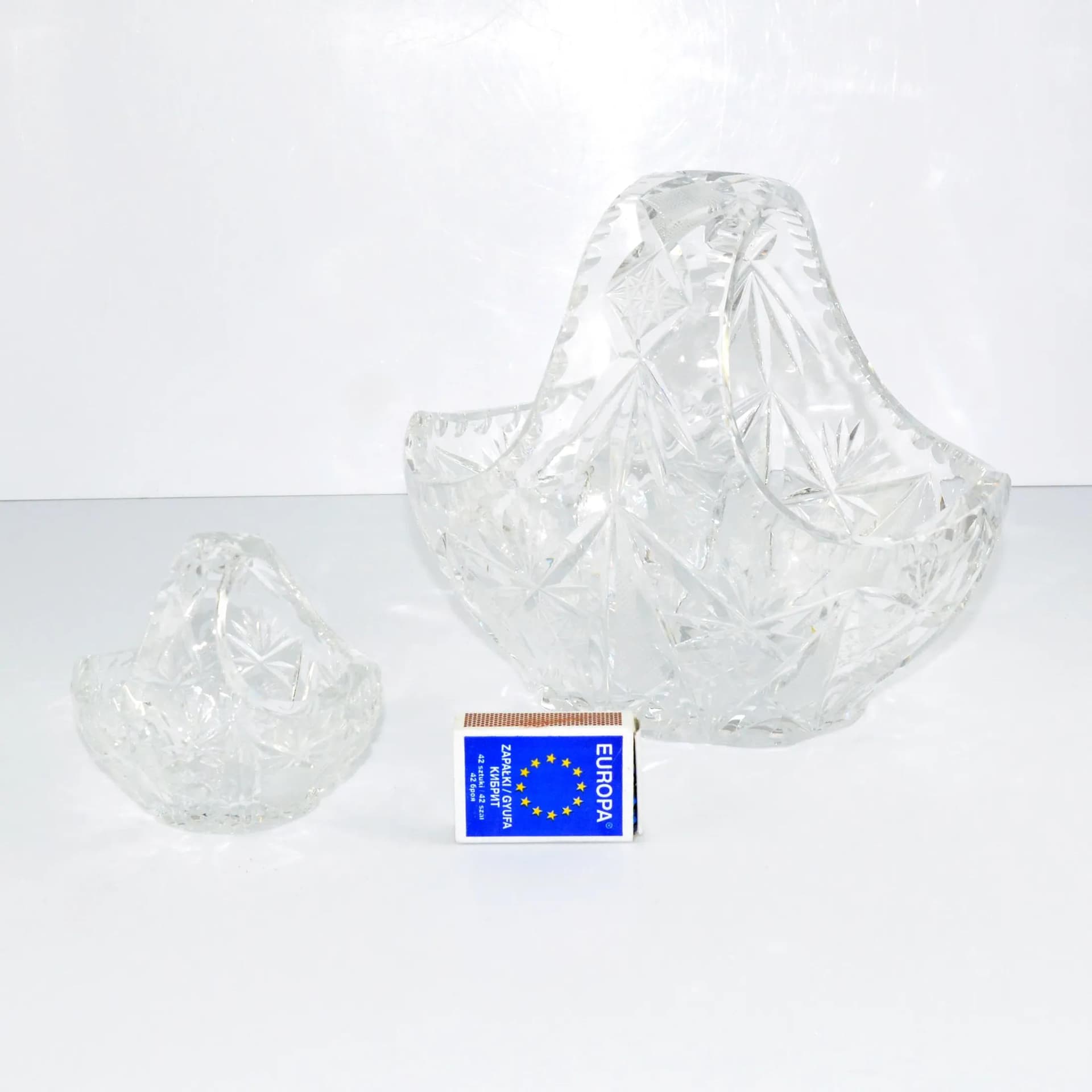 Pair of baskets, transparent crystal glass, Julia Glassworks, Poland, 1980s. - 125986