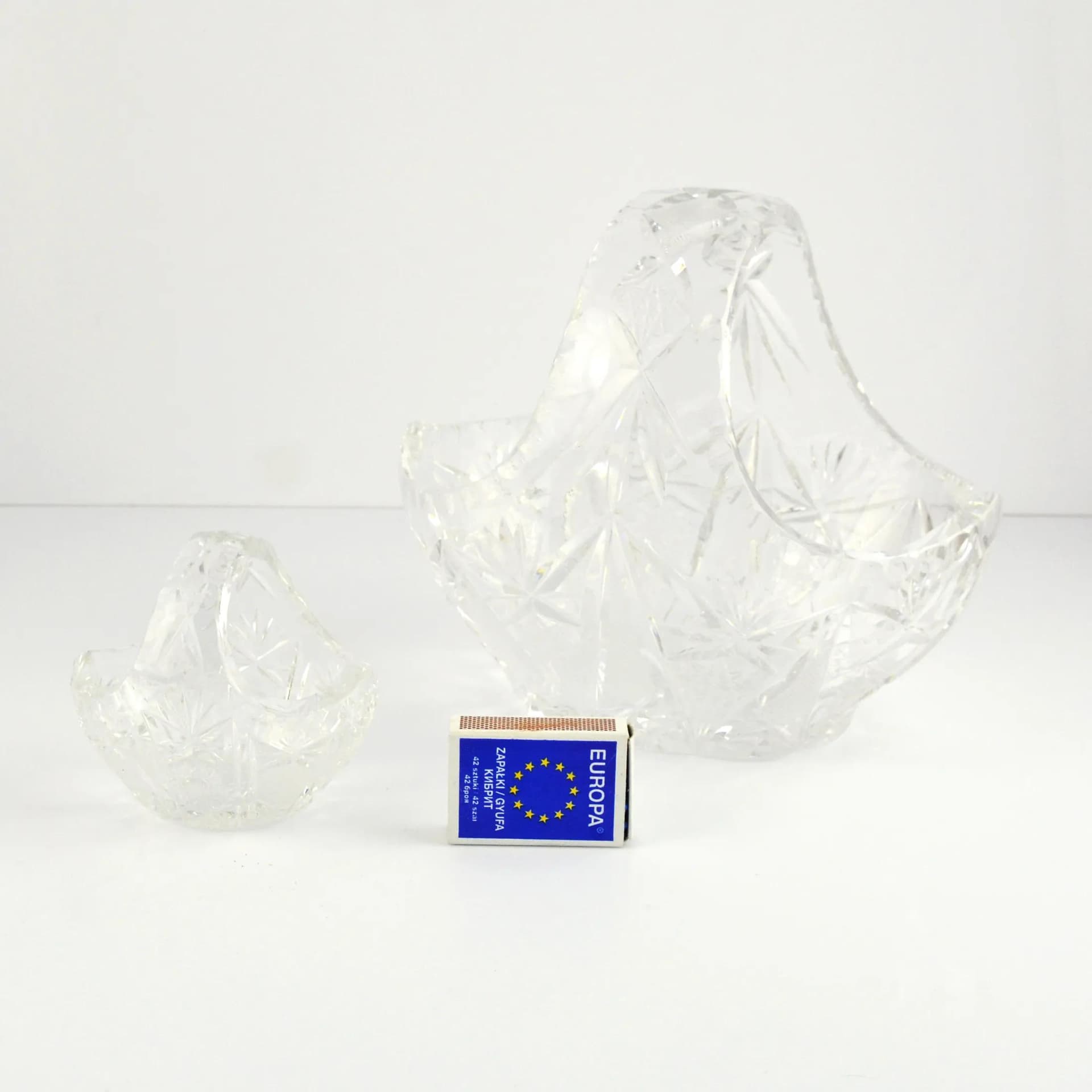 Pair of baskets, transparent crystal glass, Julia Glassworks, Poland, 1980s. - 125987