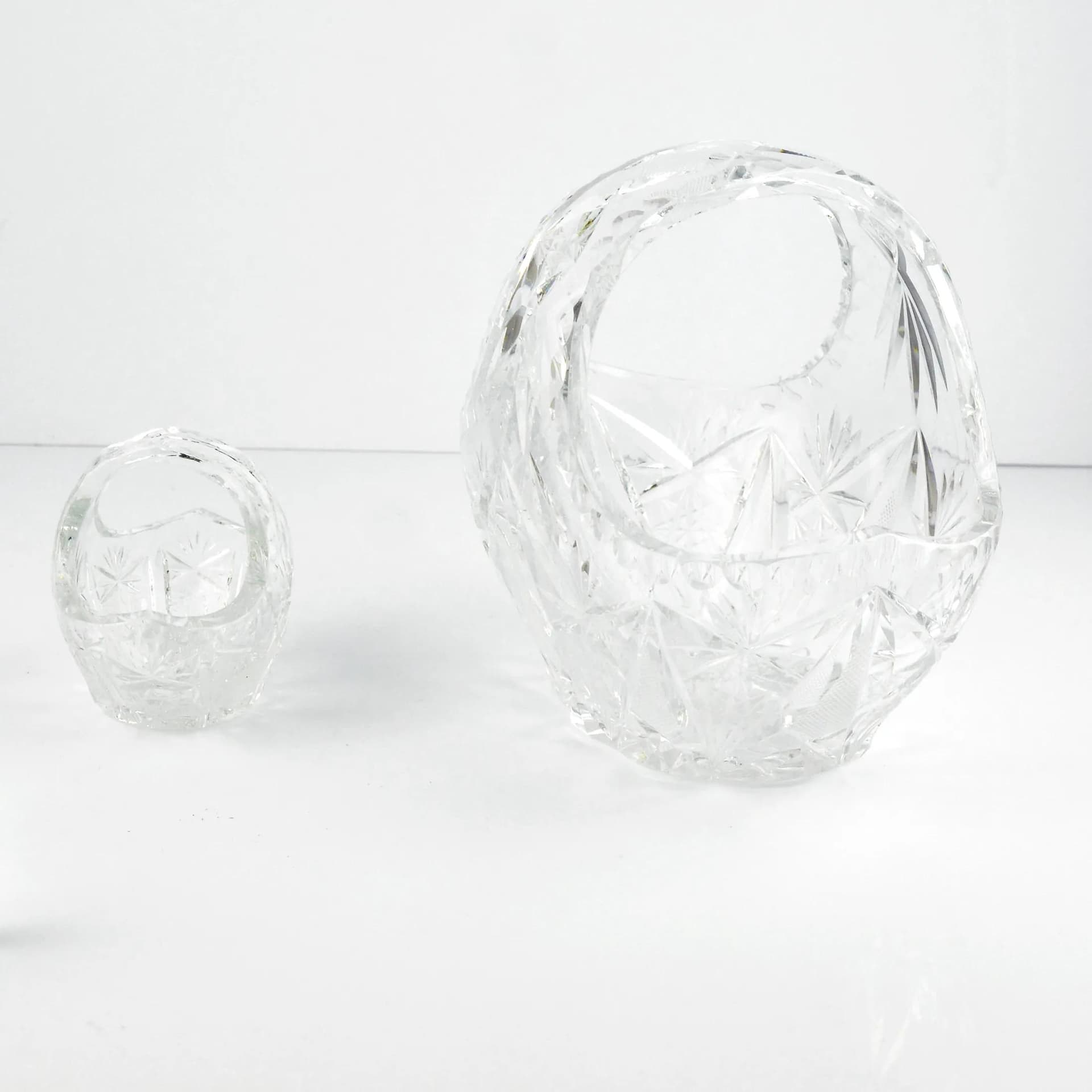 Pair of baskets, transparent crystal glass, Julia Glassworks, Poland, 1980s. - 125985