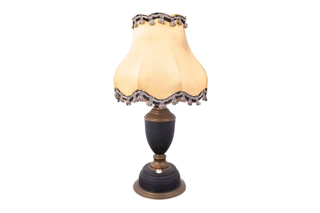 Beżowa lampka stołowa z abażurem, mosiężno-drewniana podstawa, Europa Zachodnia, lata 60. - WYMIARY