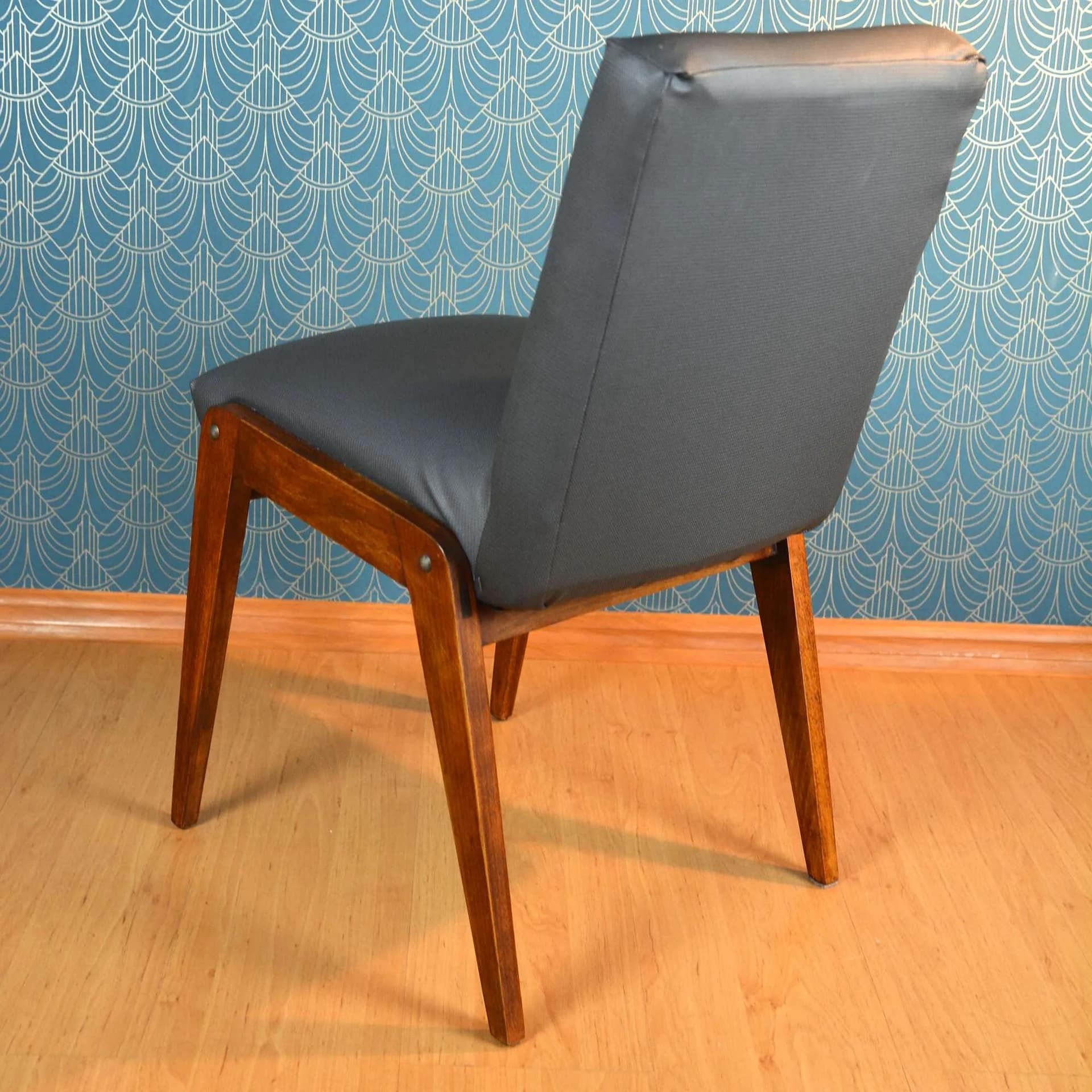 Chair AGA, grey upholstery, mahogany-stained beech, by J. Chierowski, Poland, 1970s. - 129574