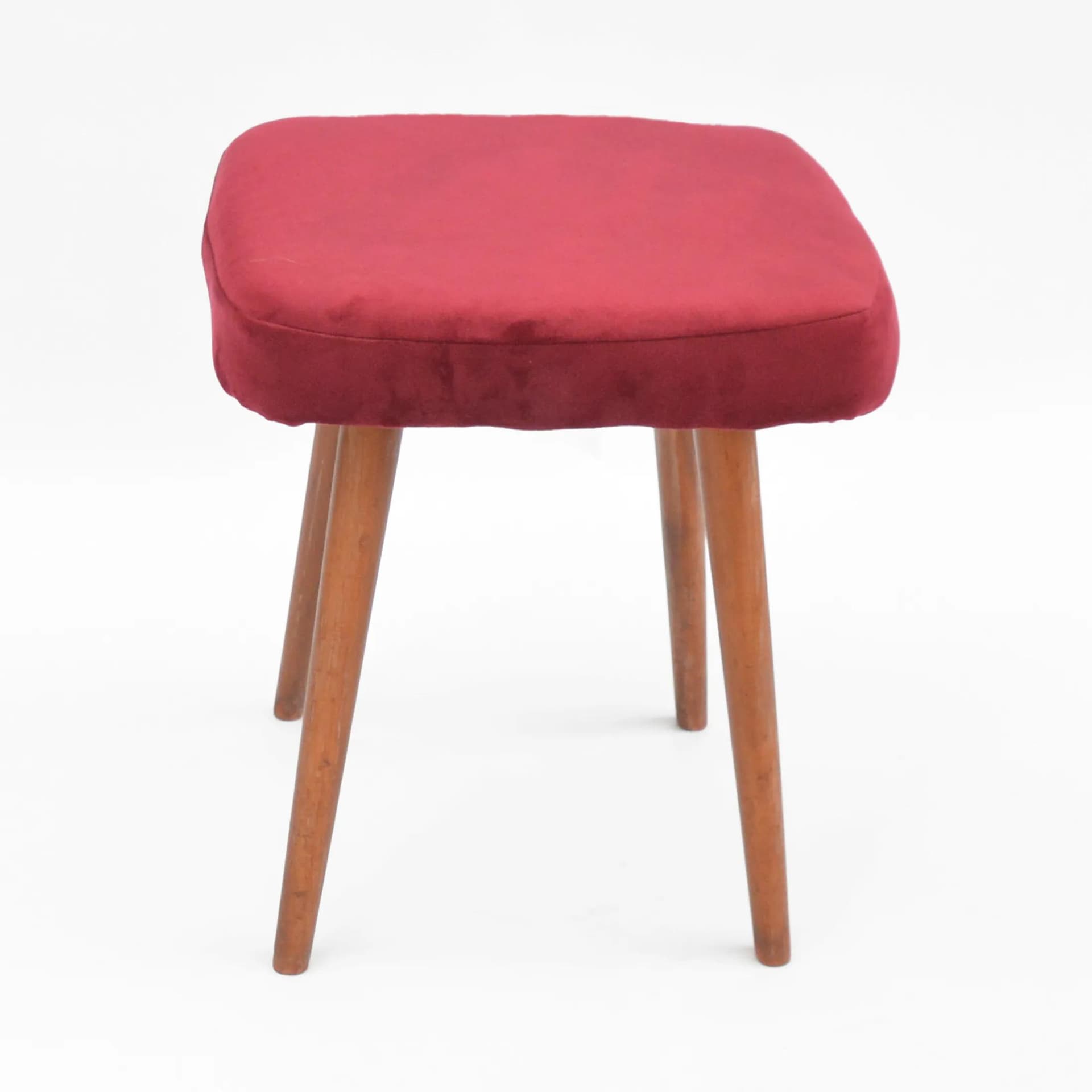 Taboret, bordowy, drewno buk, Dolnośląska Fabryka Mebli w Świebodzicach, Polska, lata 60. - 129466