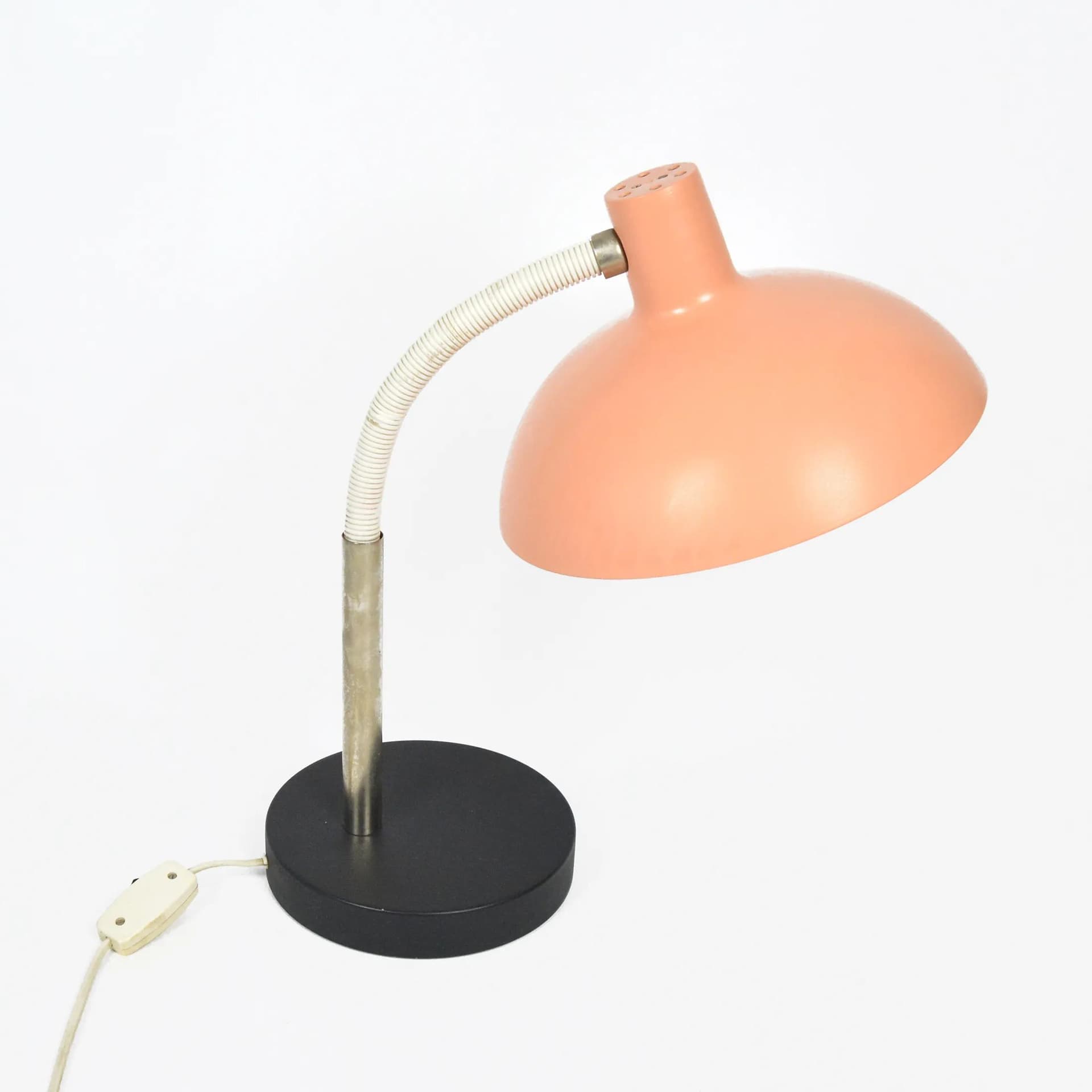 Lampa biurkowa 14.B.038, różowy, metal, Polam, Polska, lata 70. - 129270