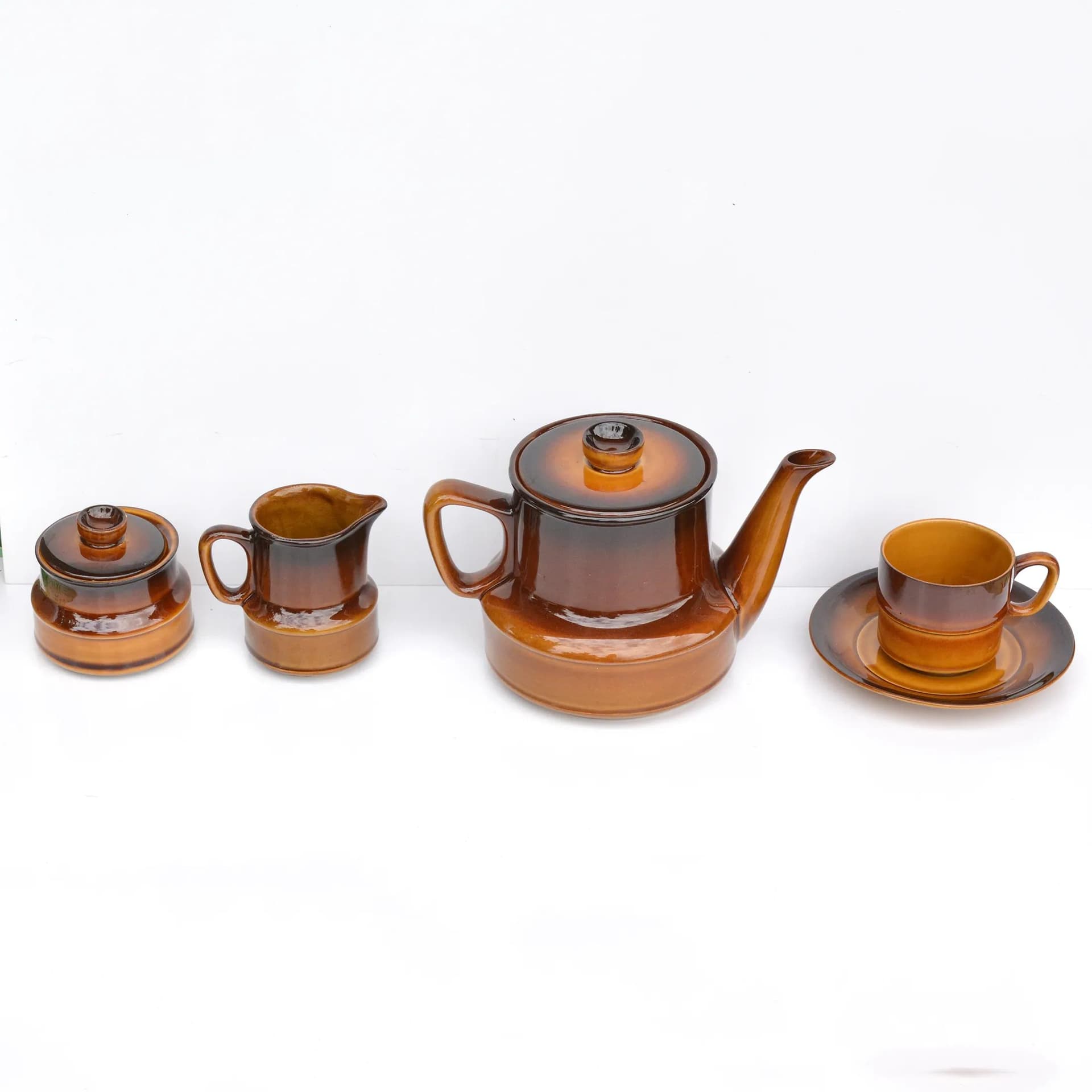 Serwis kawowy ANIA, brązowy, porcelit, proj. K. Kowalski, Zakłady Porcelitu Stołowego Tułowice, Polska, lata 60. - 128811