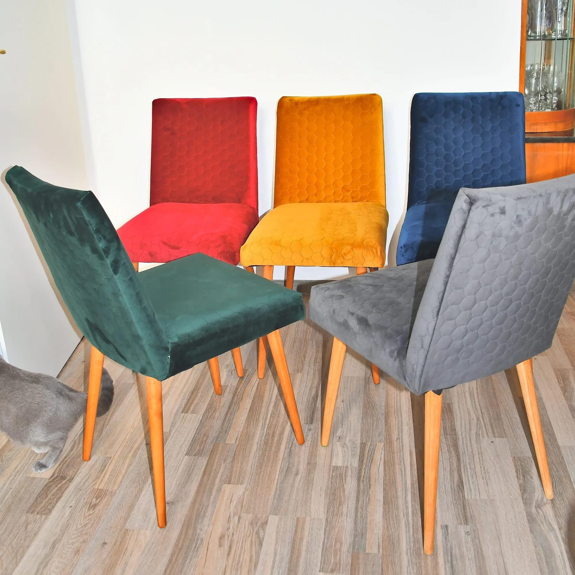 Krzesło tapicerowane typ 200-244, żółty, buk, Słupskie Fabryki Mebli, Polska, lata 70. - 128646