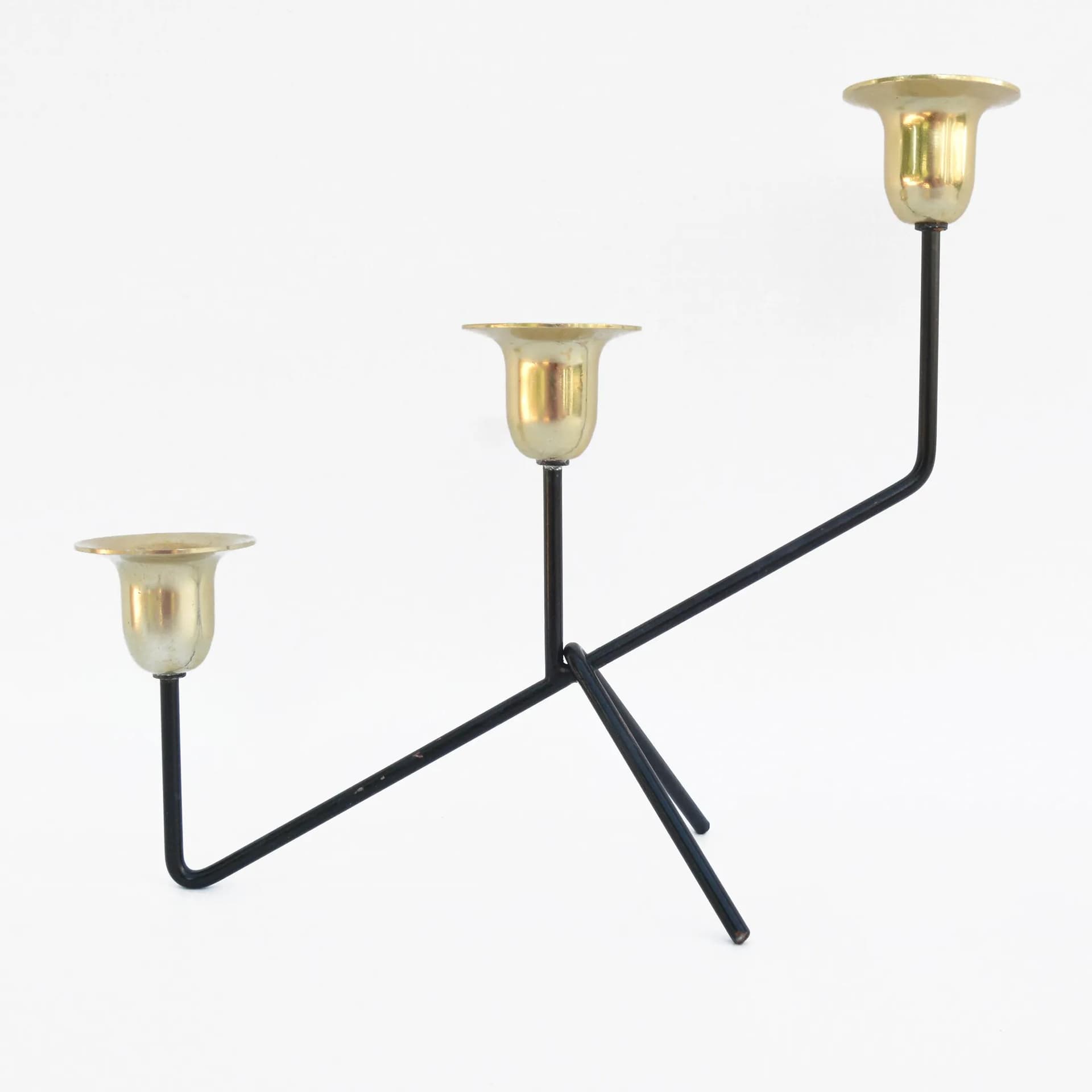 Świecznik stołowy minimalistyczny, aluminium czarne, mosiądz złoty, Belgia, lata 70. - 128581