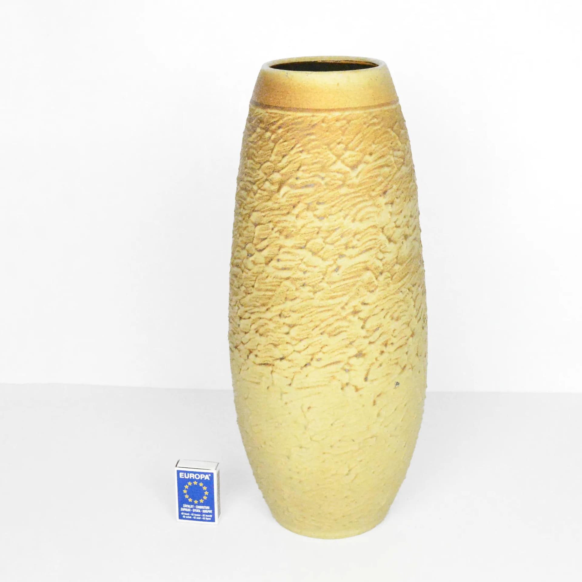 Wazon, beżowy, ceramika, VEB Haldensleben, Niemcy, lata 60. - 128289